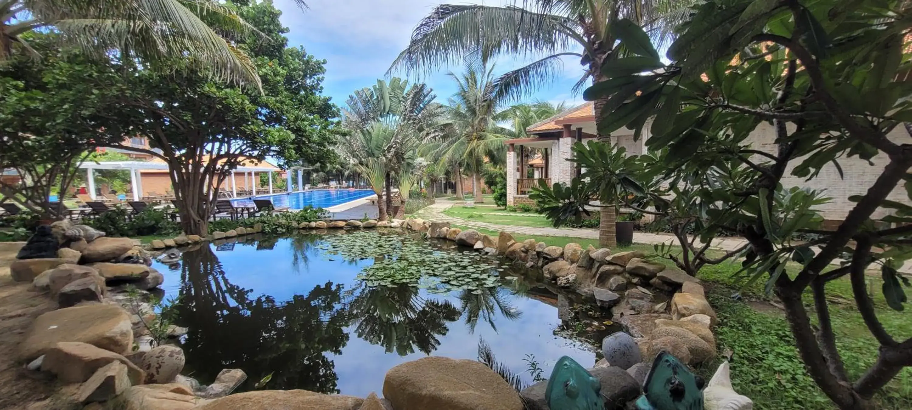 Garden view in Blue Shell Resort Garden view in Blue Shell Resort