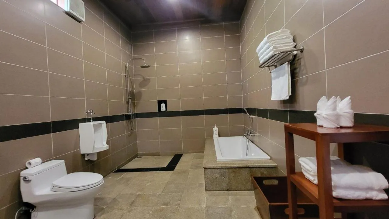 Shower in Blue Shell Resort