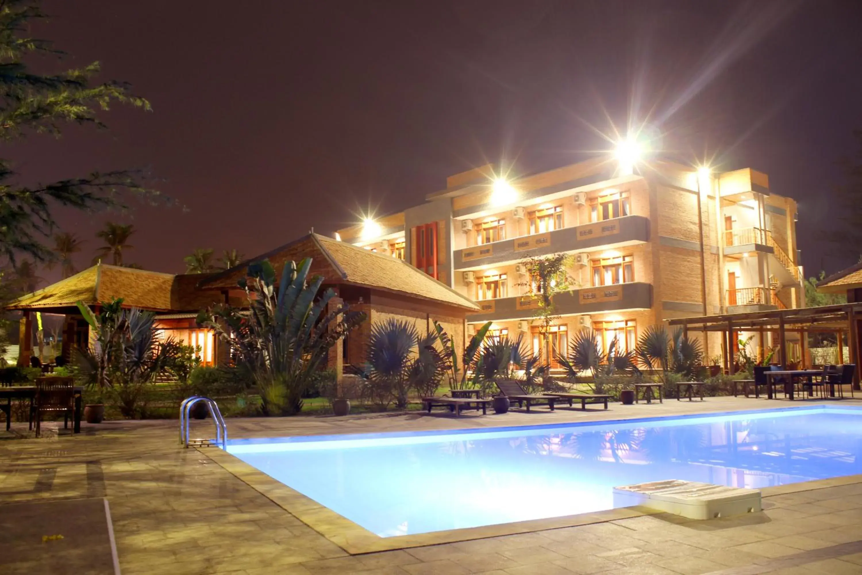 Property building in Blue Shell Resort Property building in Blue Shell Resort