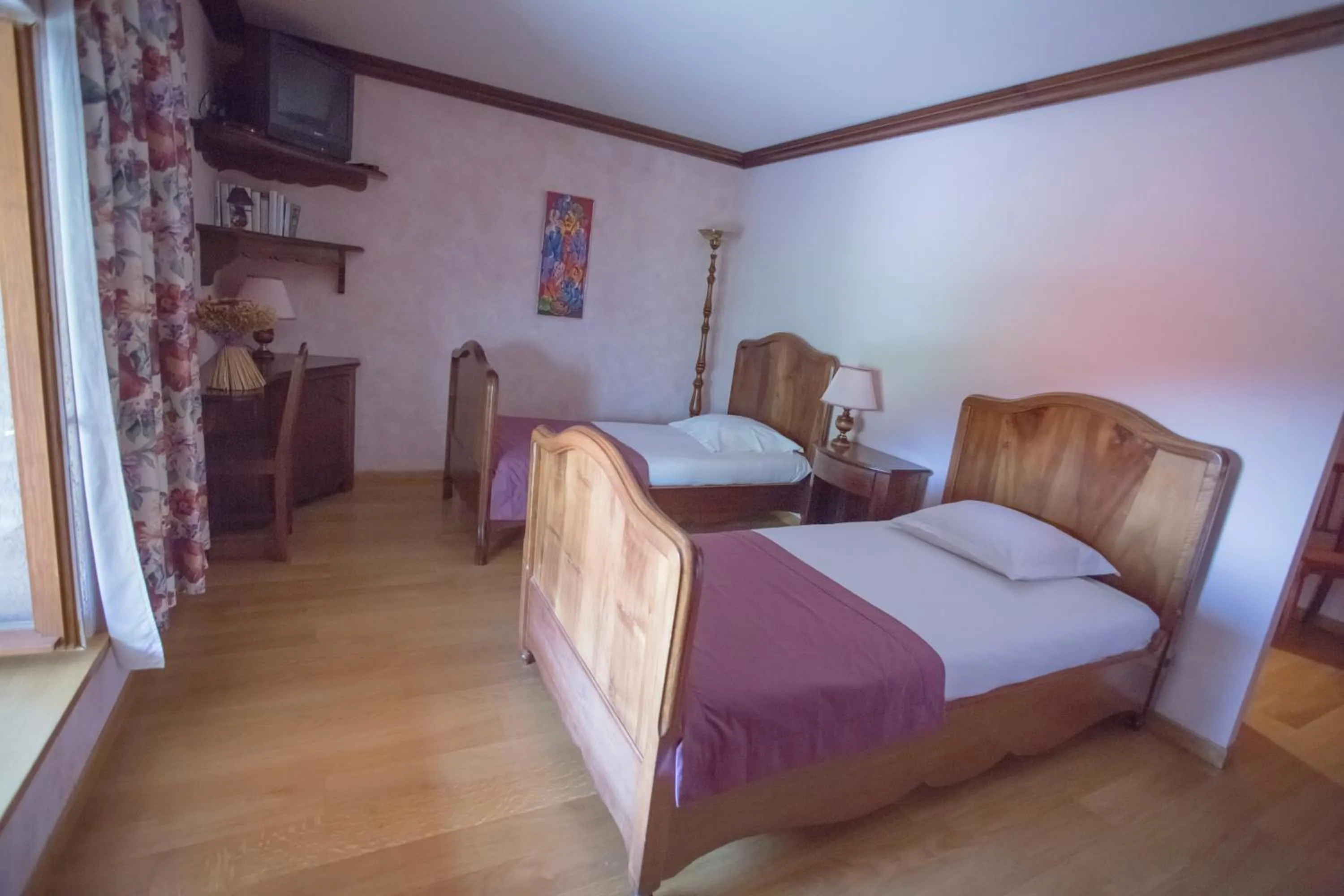 Photo of the whole room, Bed in Le Bonheur dans le Pré