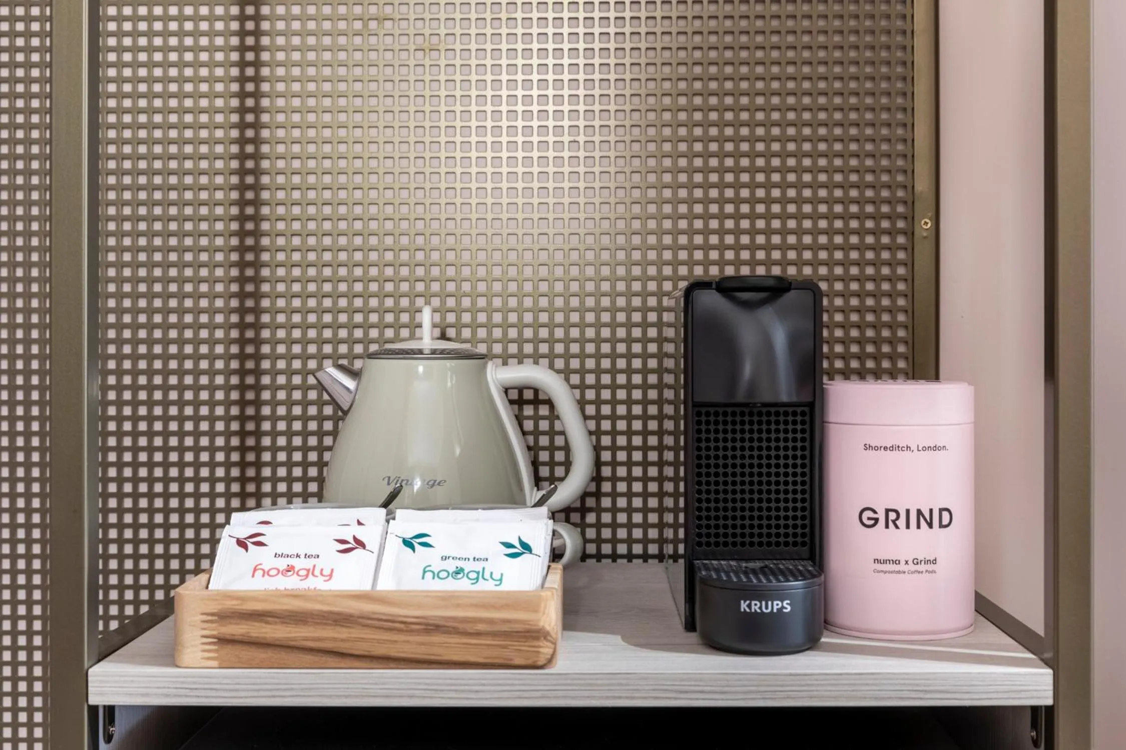 Coffee/tea facilities in Numa Rome Linea