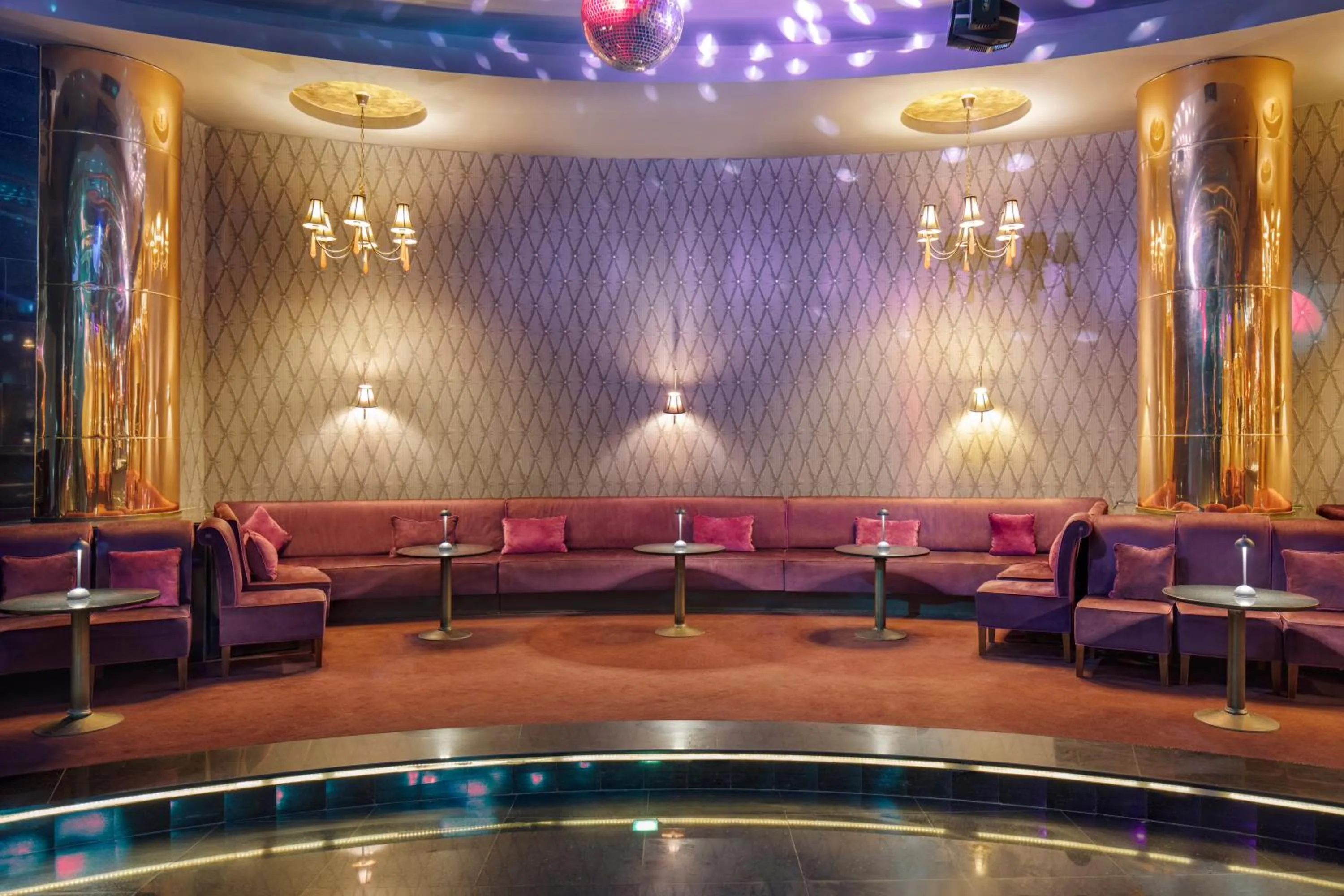 Evening entertainment in Ela Quality Resort Belek - Kids Concept