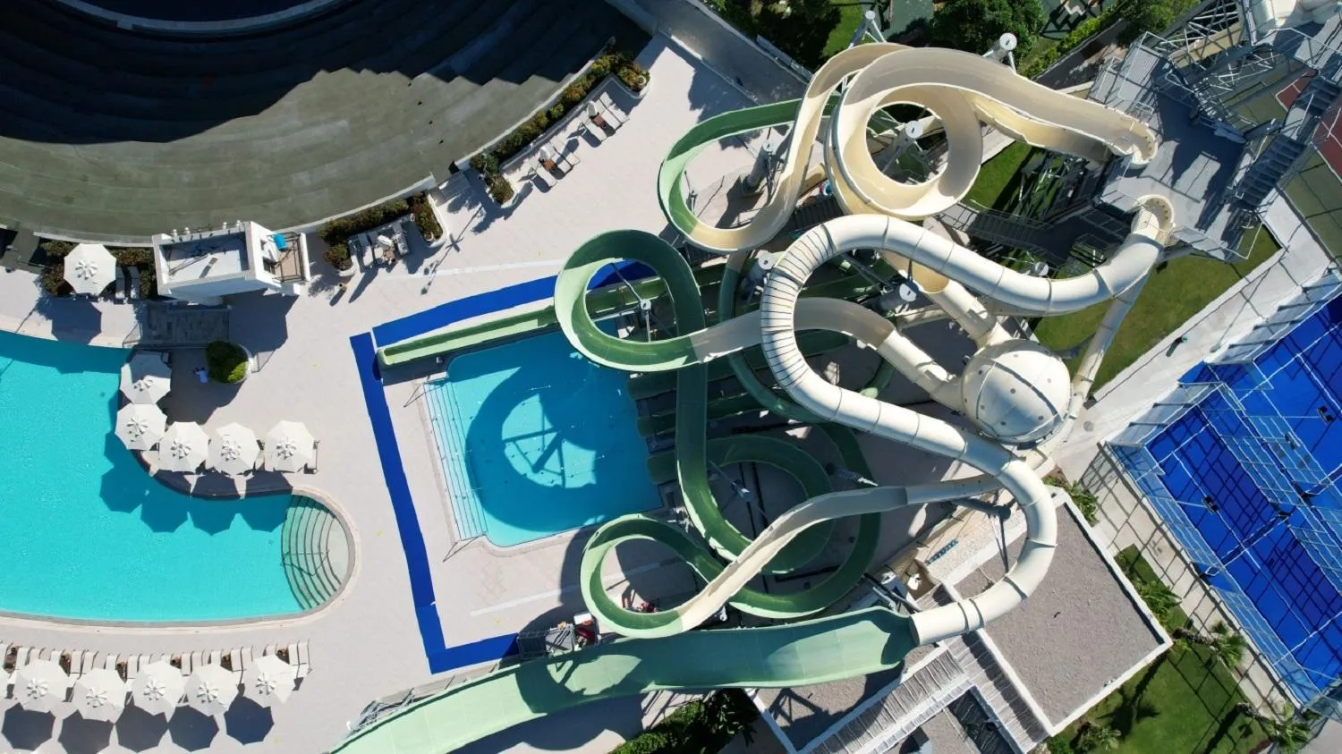 Swimming pool in Ela Excellence Resort Belek