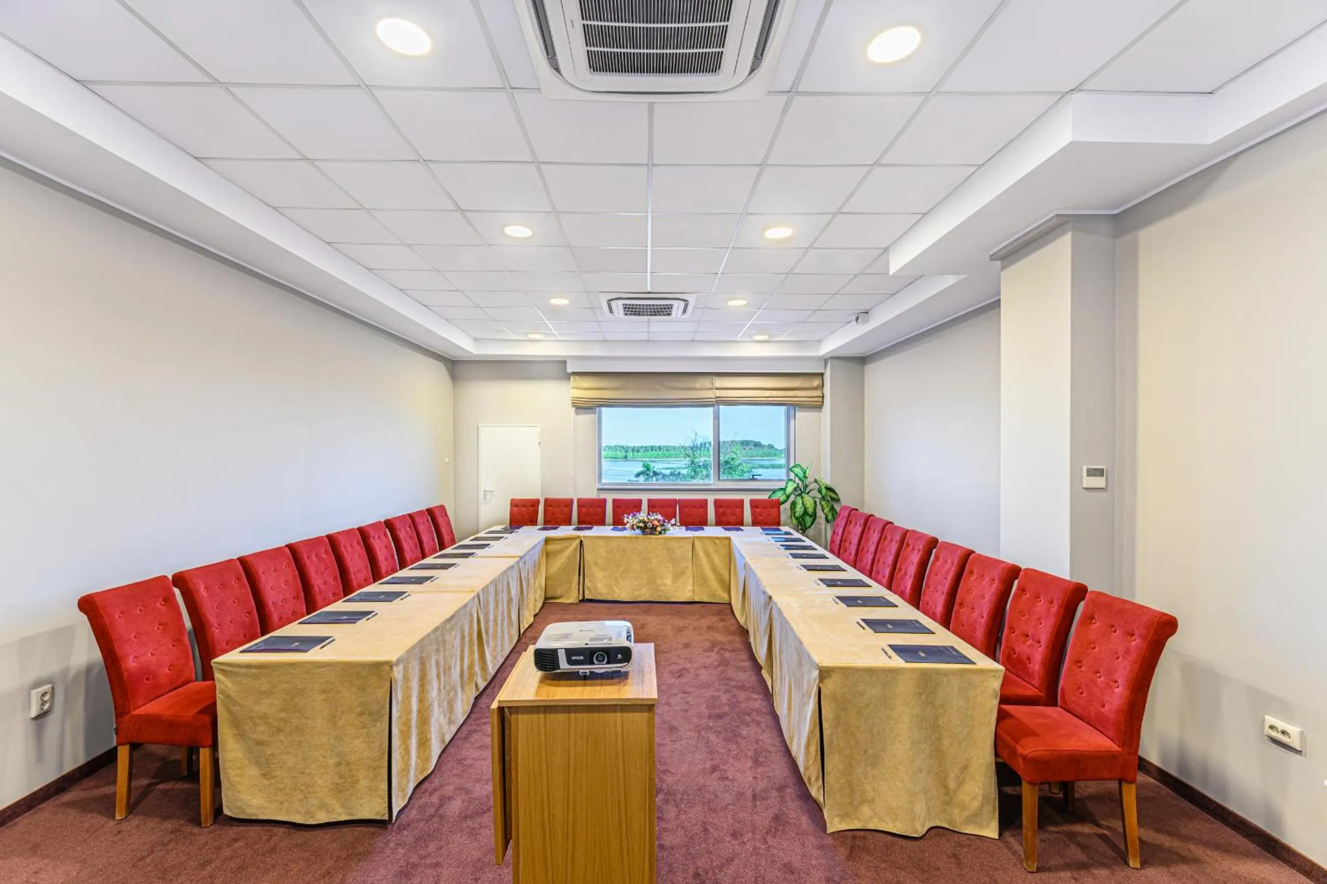 Meeting/conference room in Vega Hotel