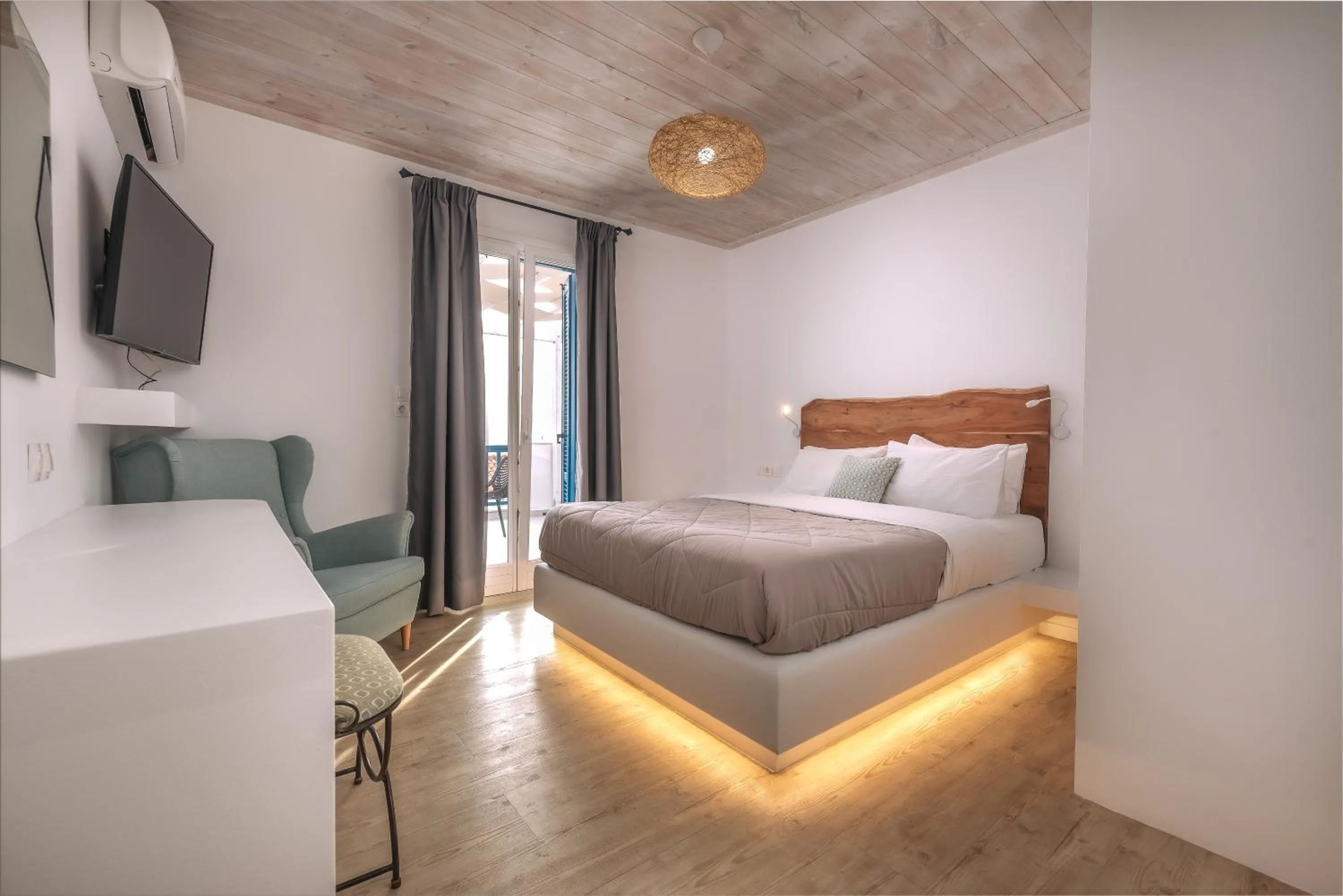 Bedroom, Bed in Blue Bay Resort Village