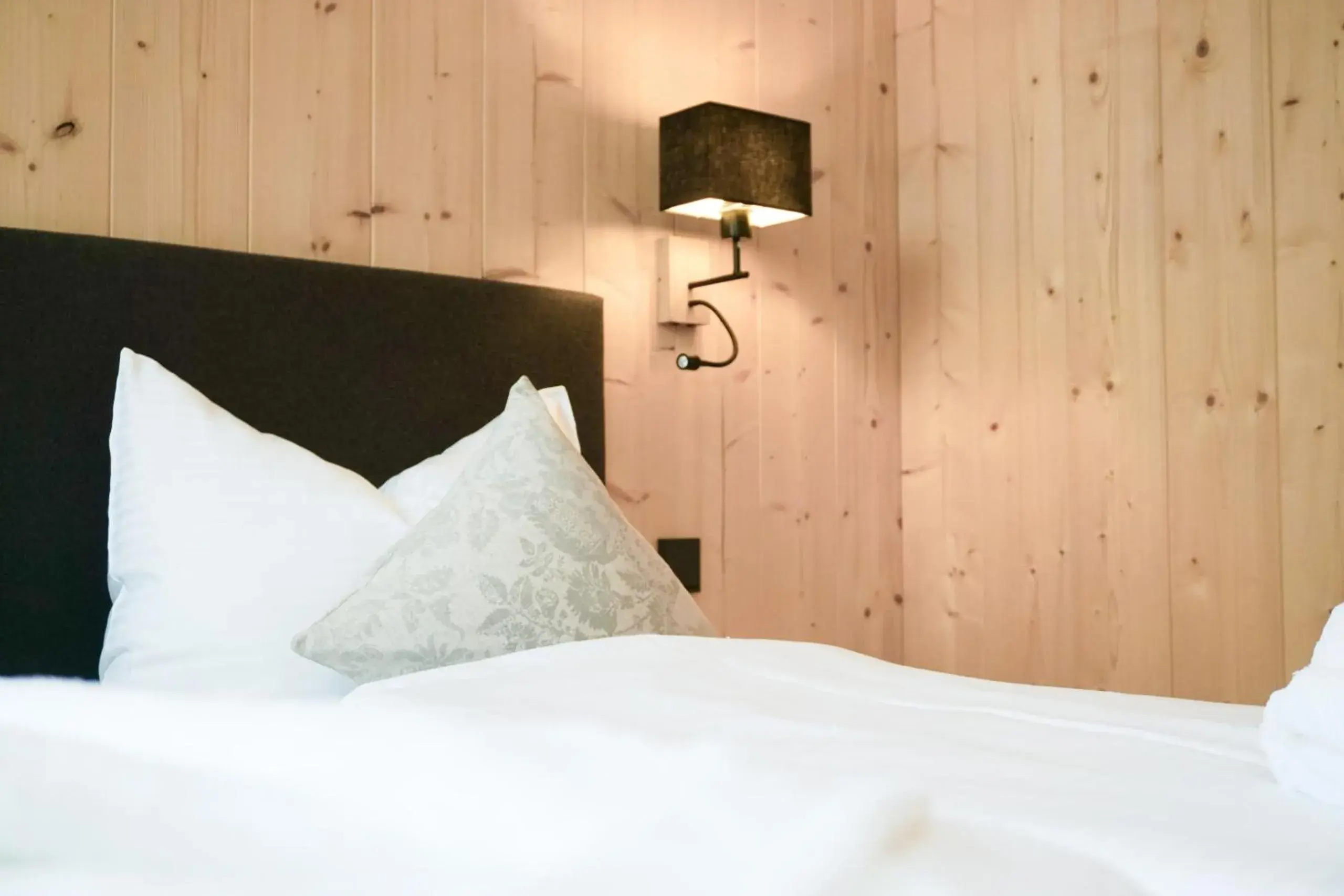 Bedroom, Bed in Landhotel und Gasthof Kirchberger