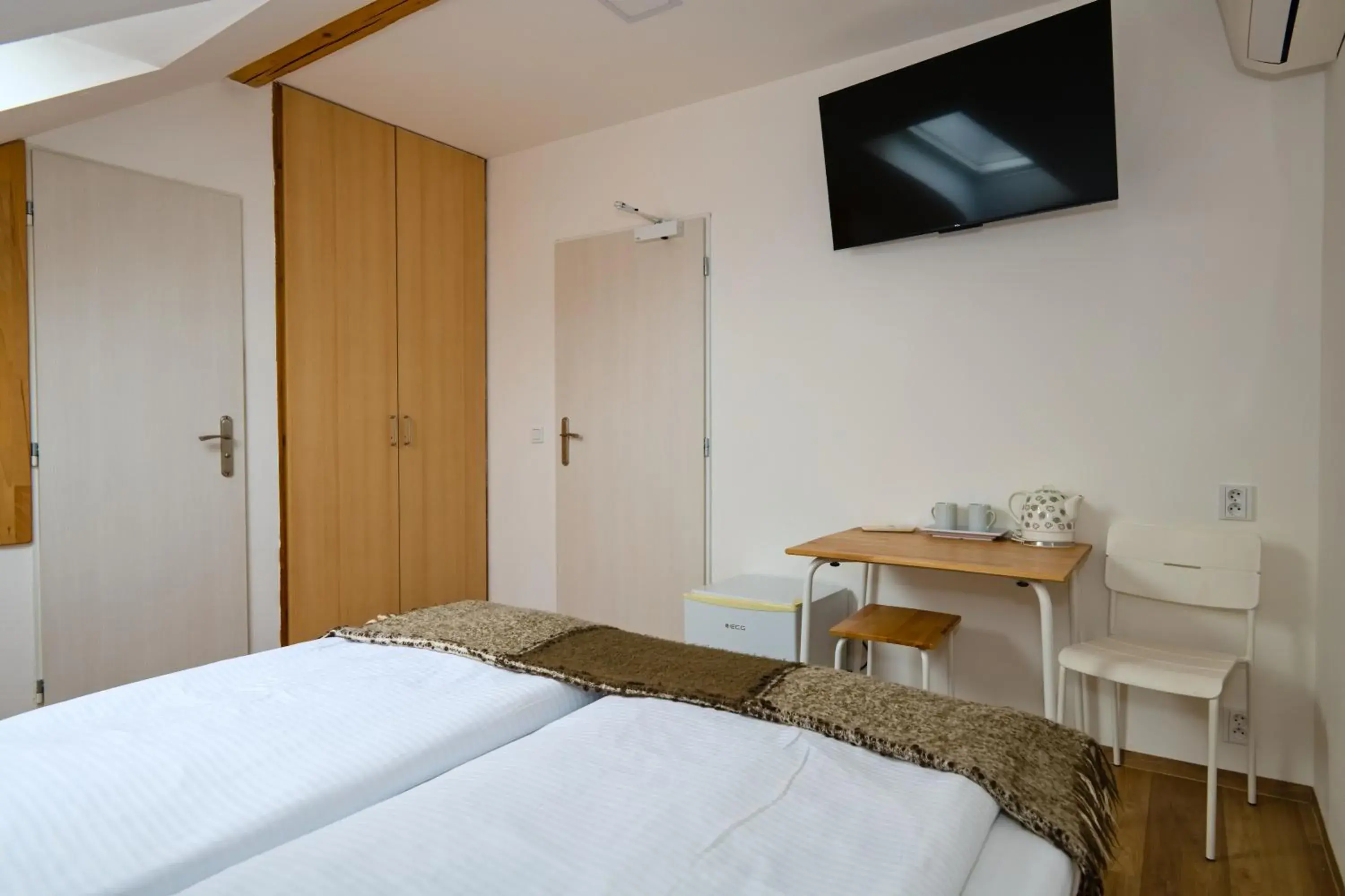 Comfort Double or Twin Room - single occupancy in Wellness Vila Bohemia Comfort Double or Twin Room - single occupancy in Wellness Vila Bohemia
