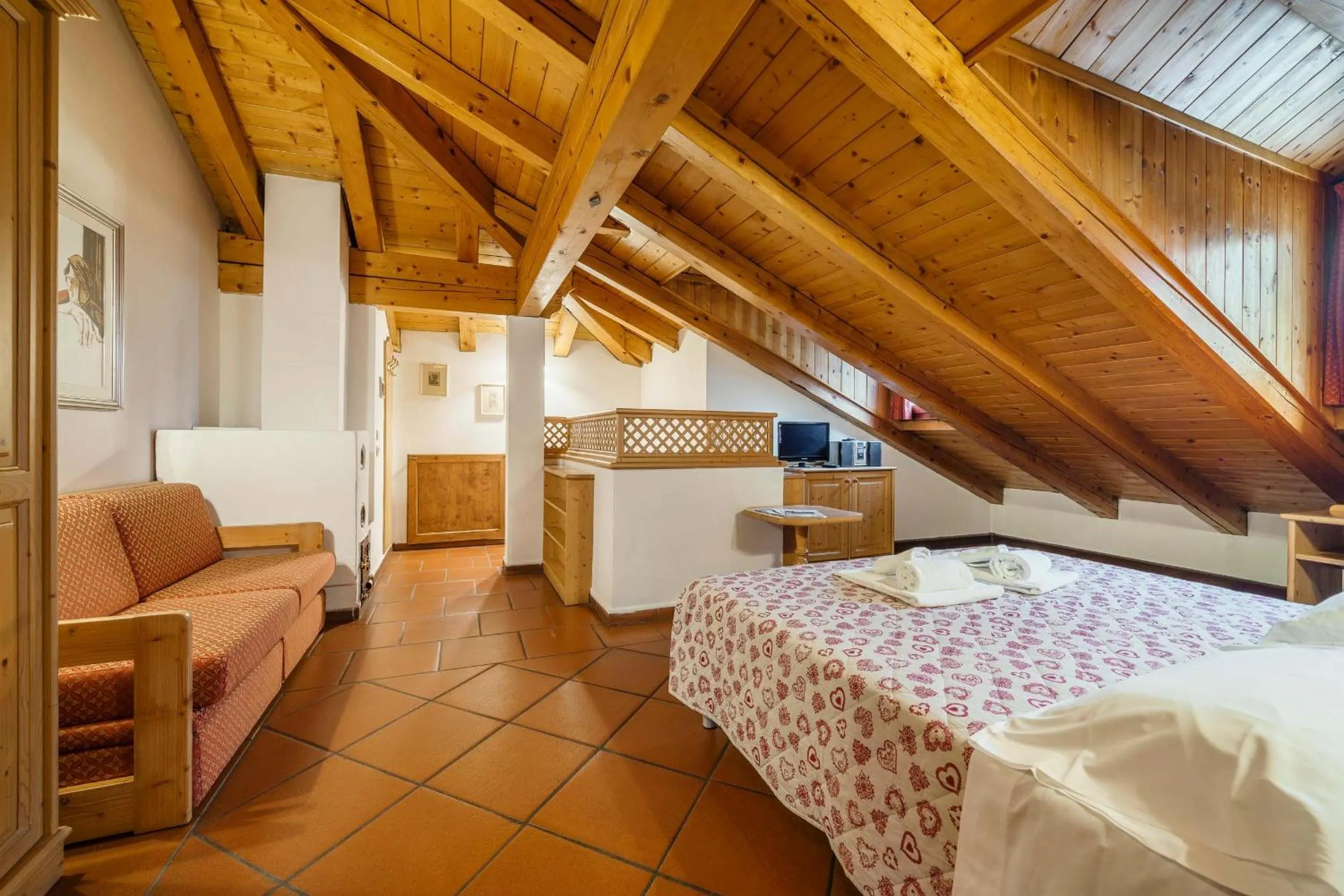 Photo of the whole room, Bed in Hotel Alemagna