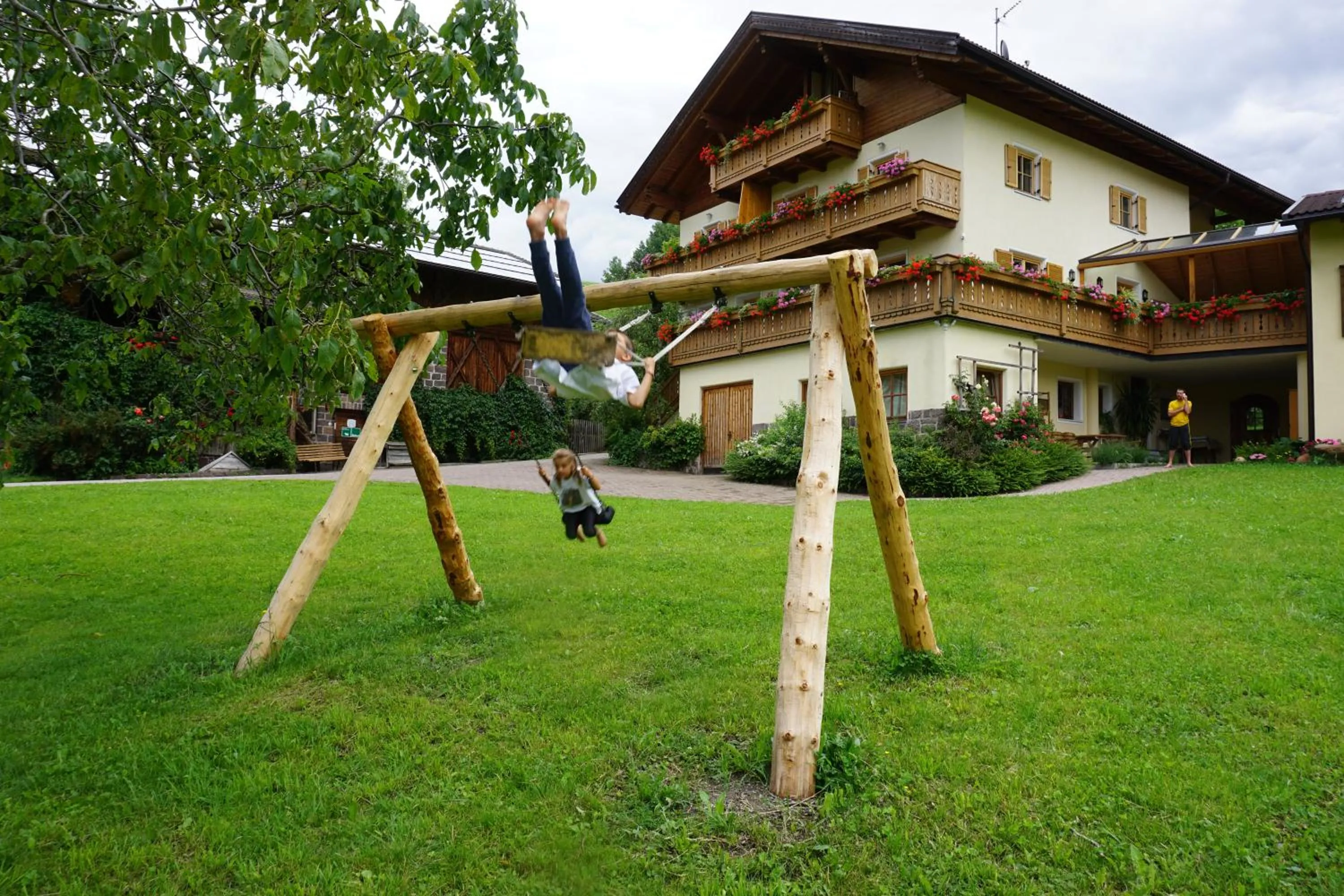 Children play ground in Ganoihof apartments