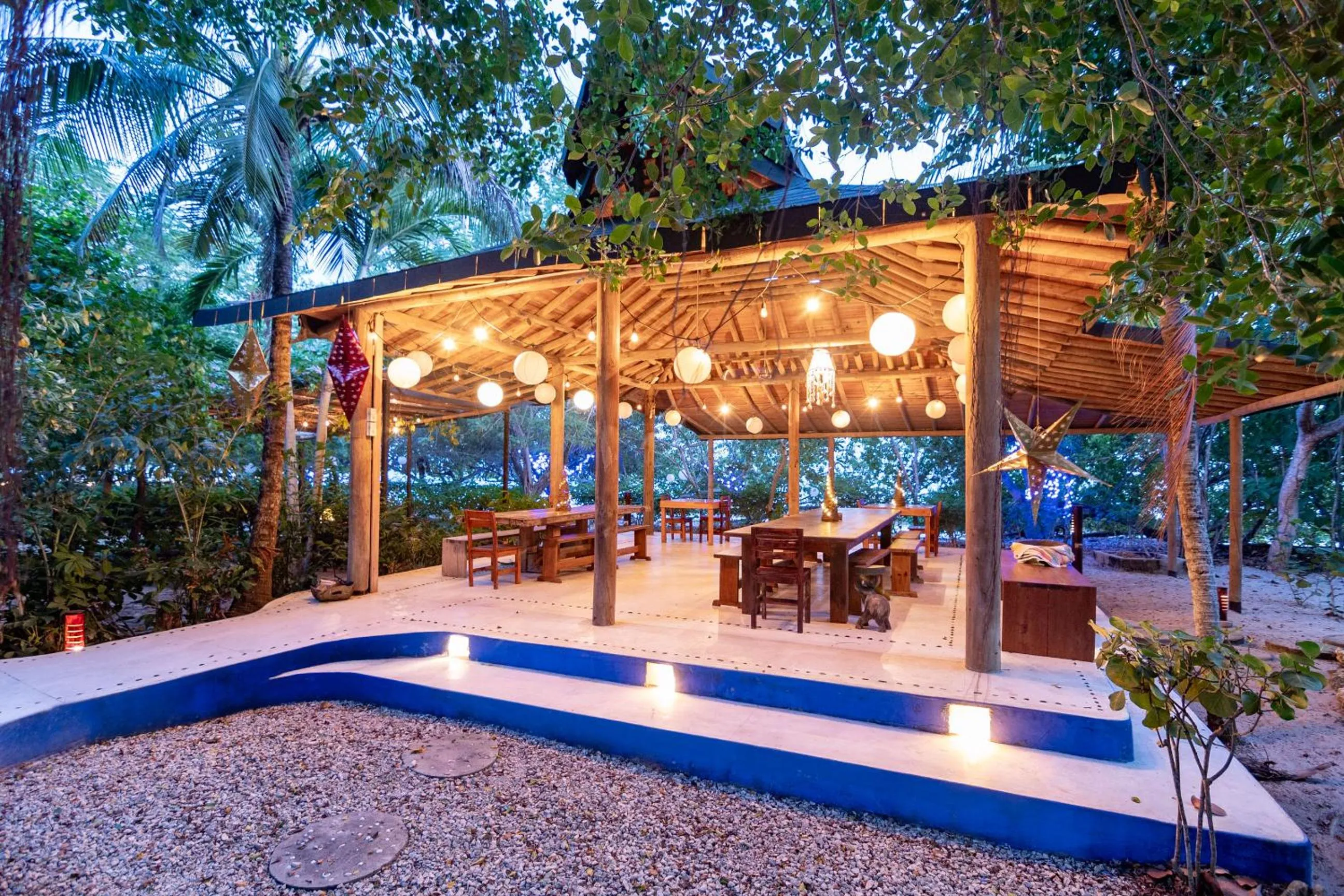 Dining area in Hotel Playa Manglares Isla Baru