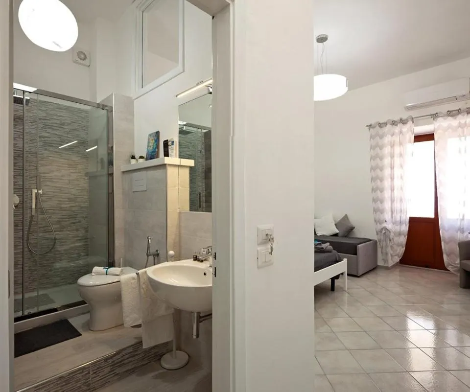 Shower in La terrazza dei tramonti