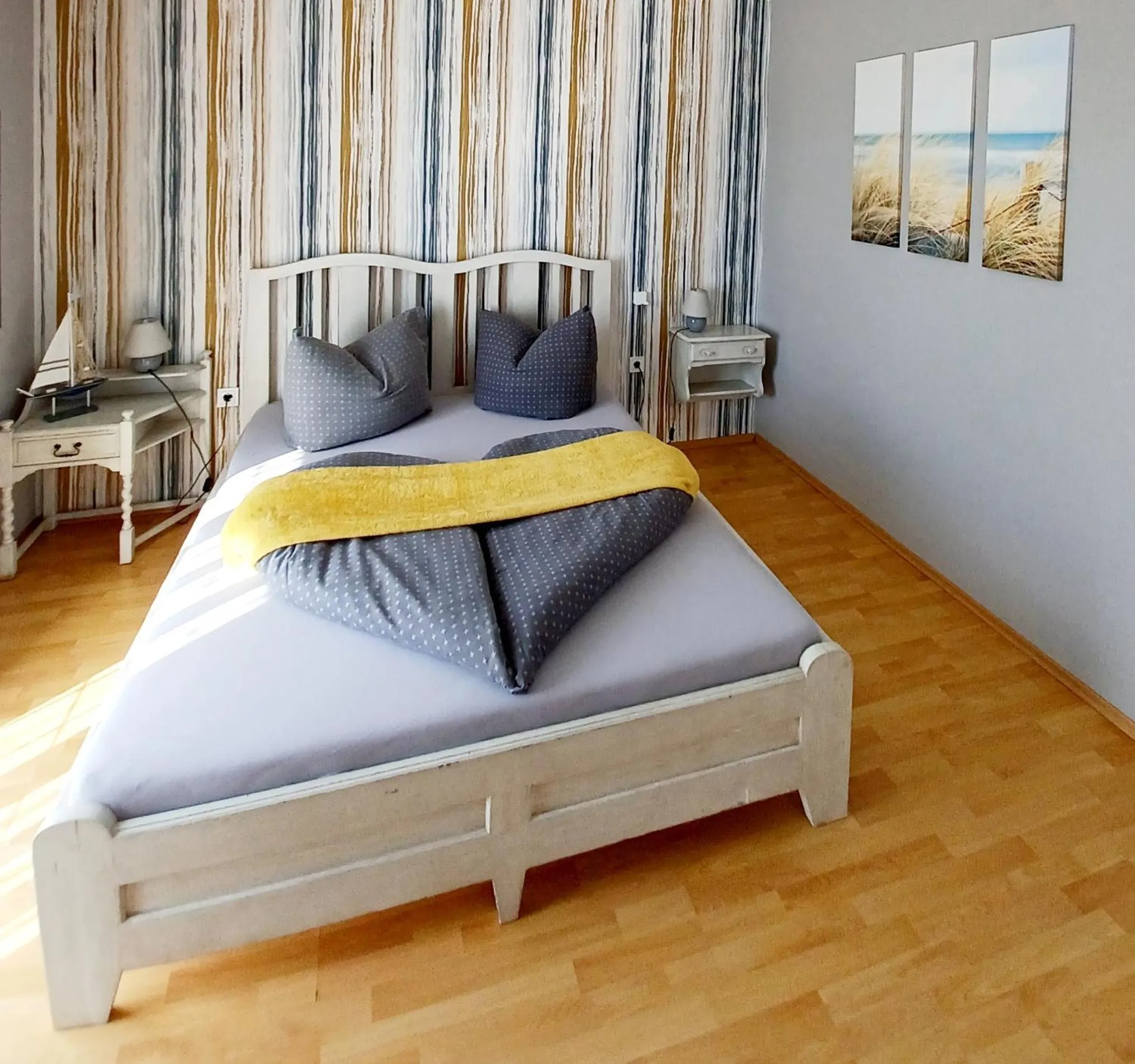 Photo of the whole room in Margret Haus