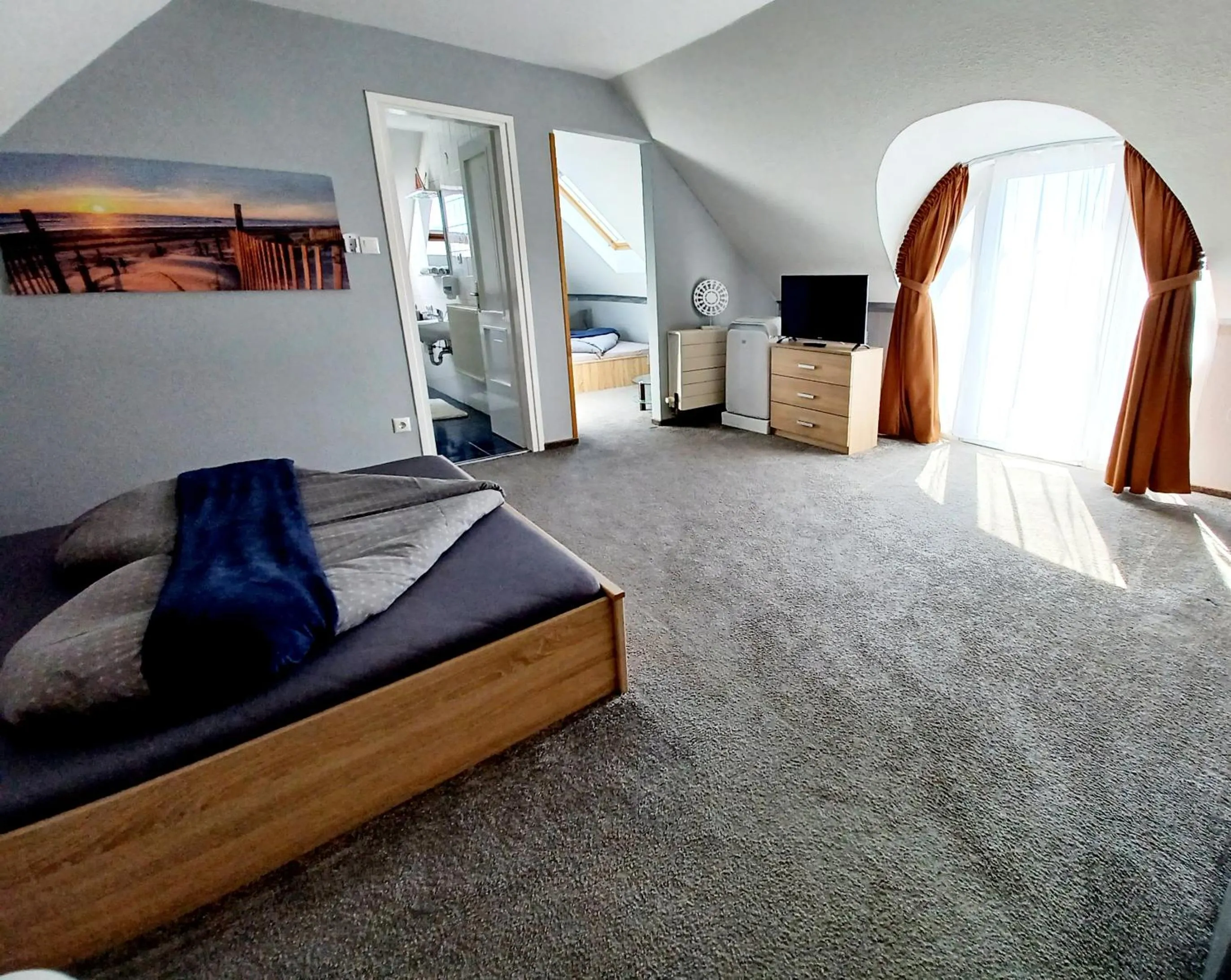 Photo of the whole room in Margret Haus