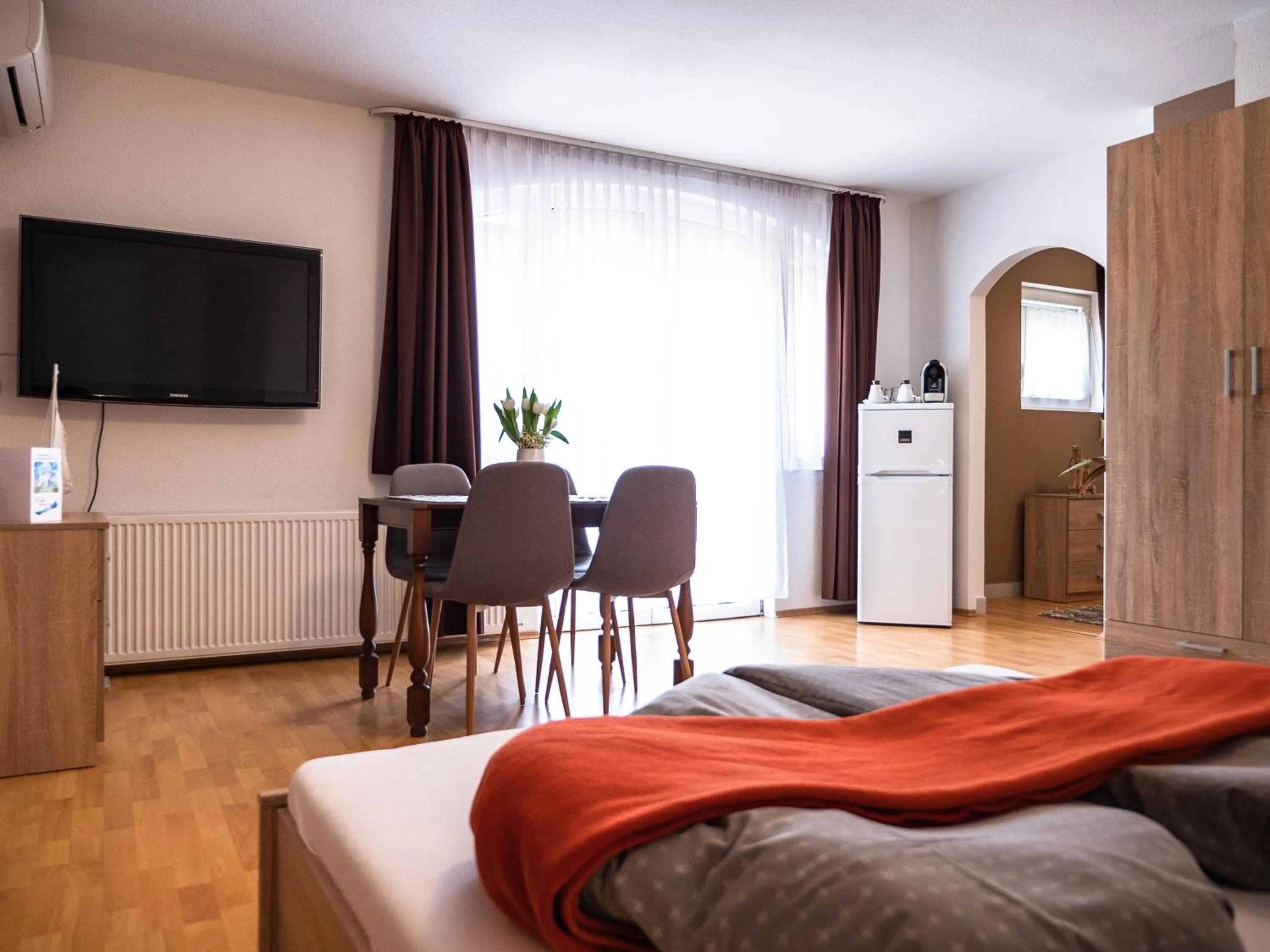 Photo of the whole room in Margret Haus