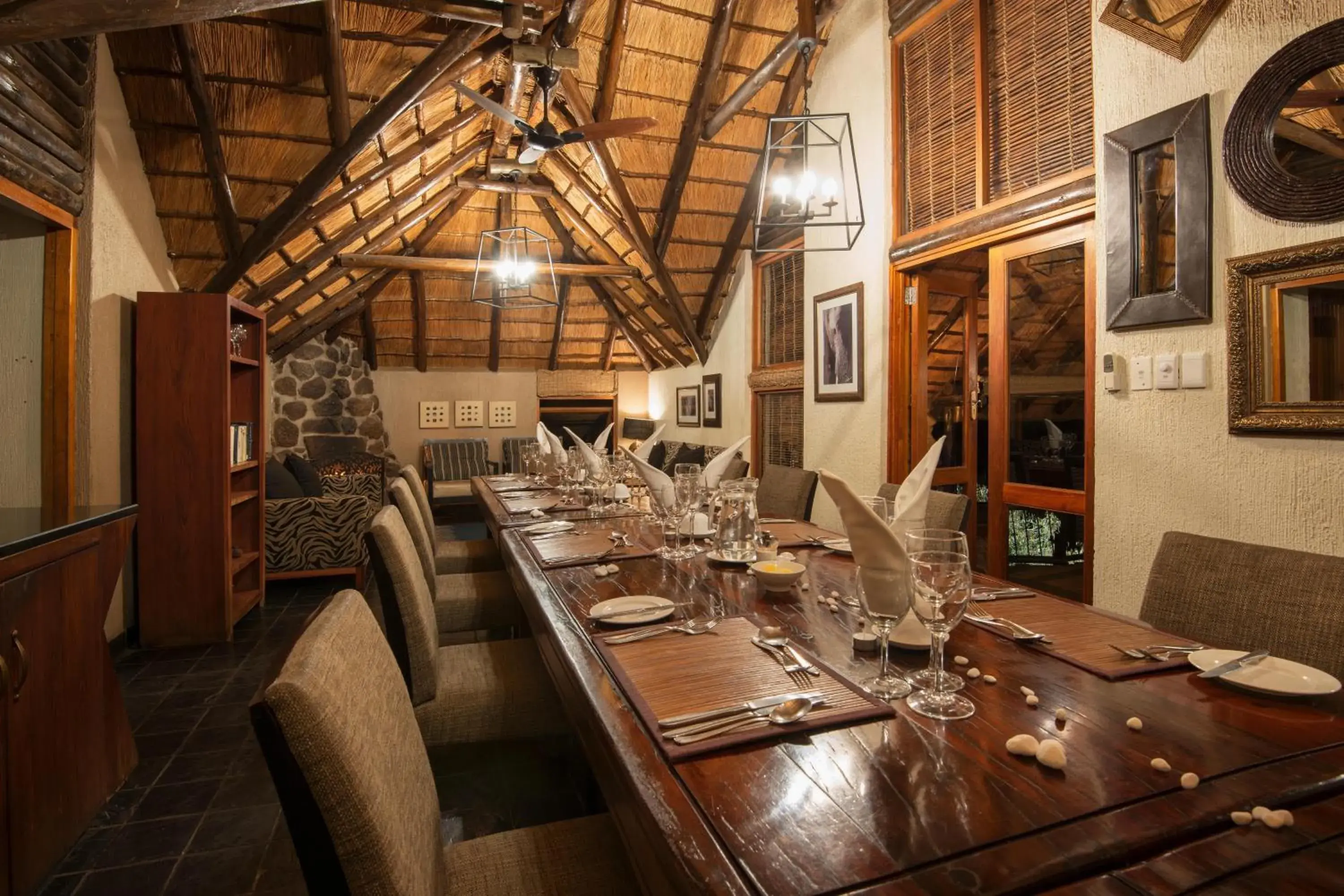 Restaurant/places to eat in Tshukudu Bush Lodge Restaurant/places to eat in Tshukudu Bush Lodge