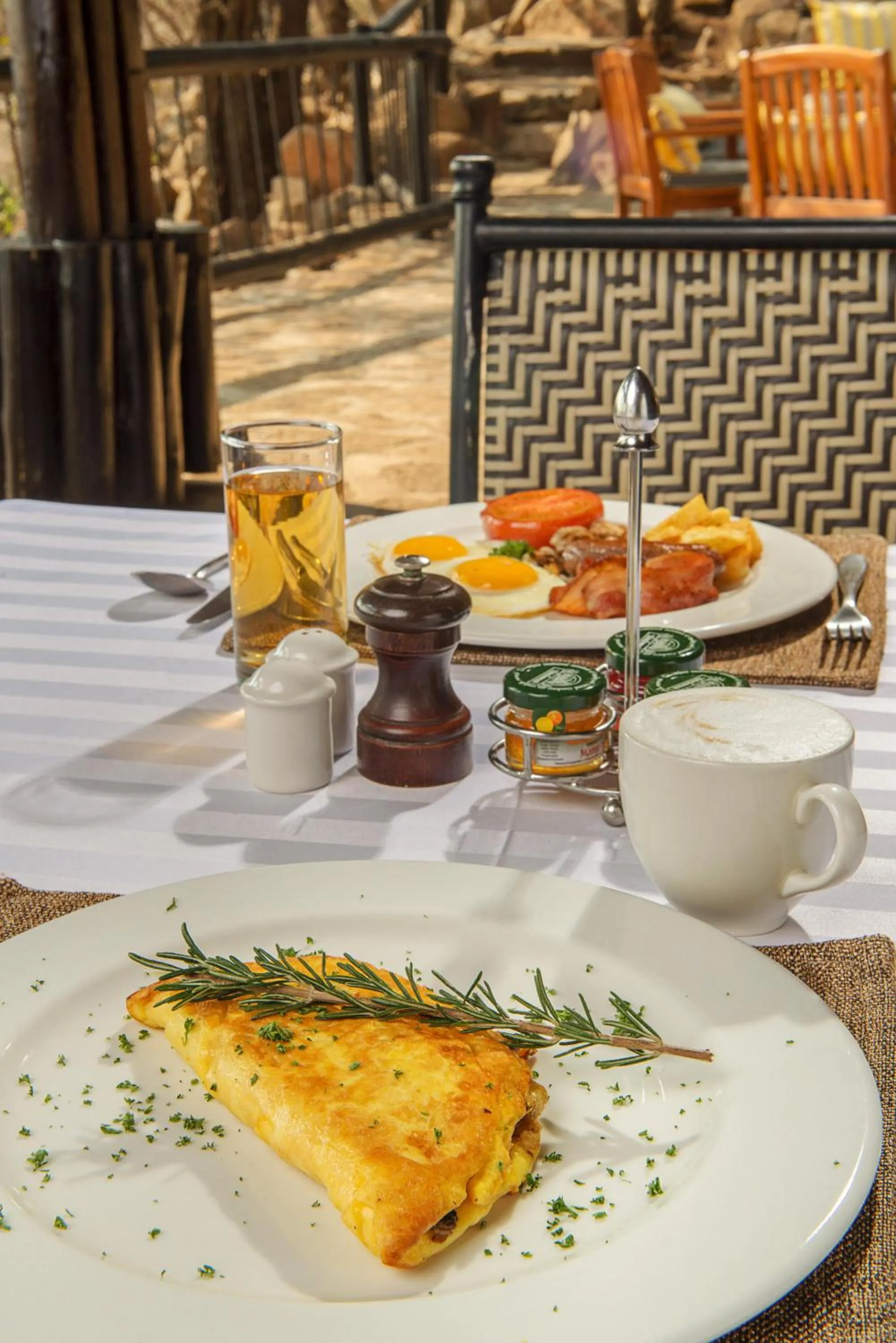 Restaurant/places to eat in Tshukudu Bush Lodge