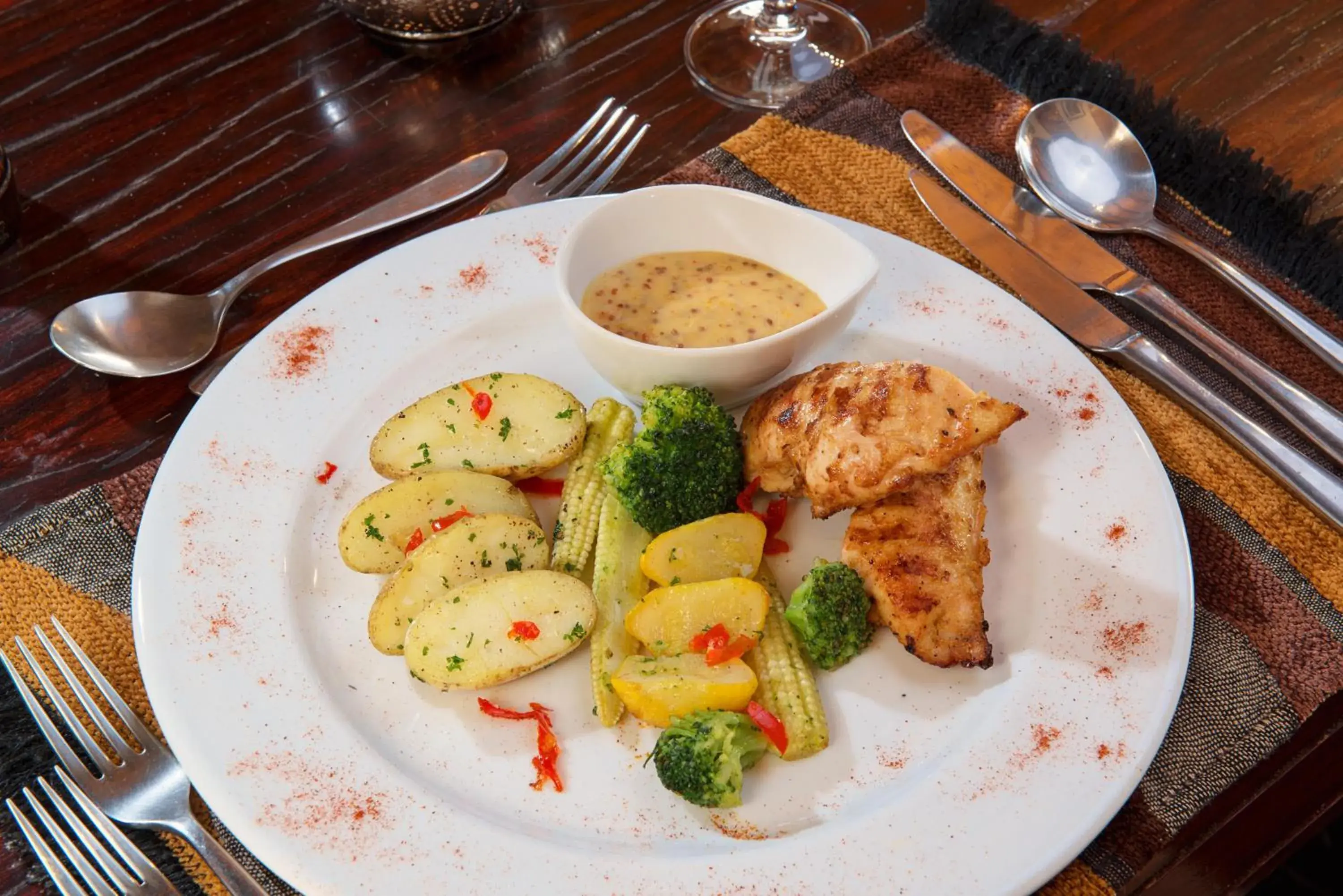 Restaurant/places to eat in Tshukudu Bush Lodge Restaurant/places to eat in Tshukudu Bush Lodge