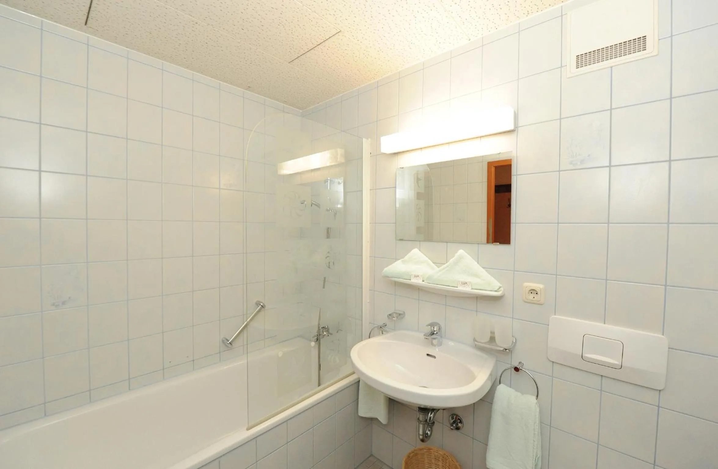 Bathroom in Hotel-Garni Seestrand