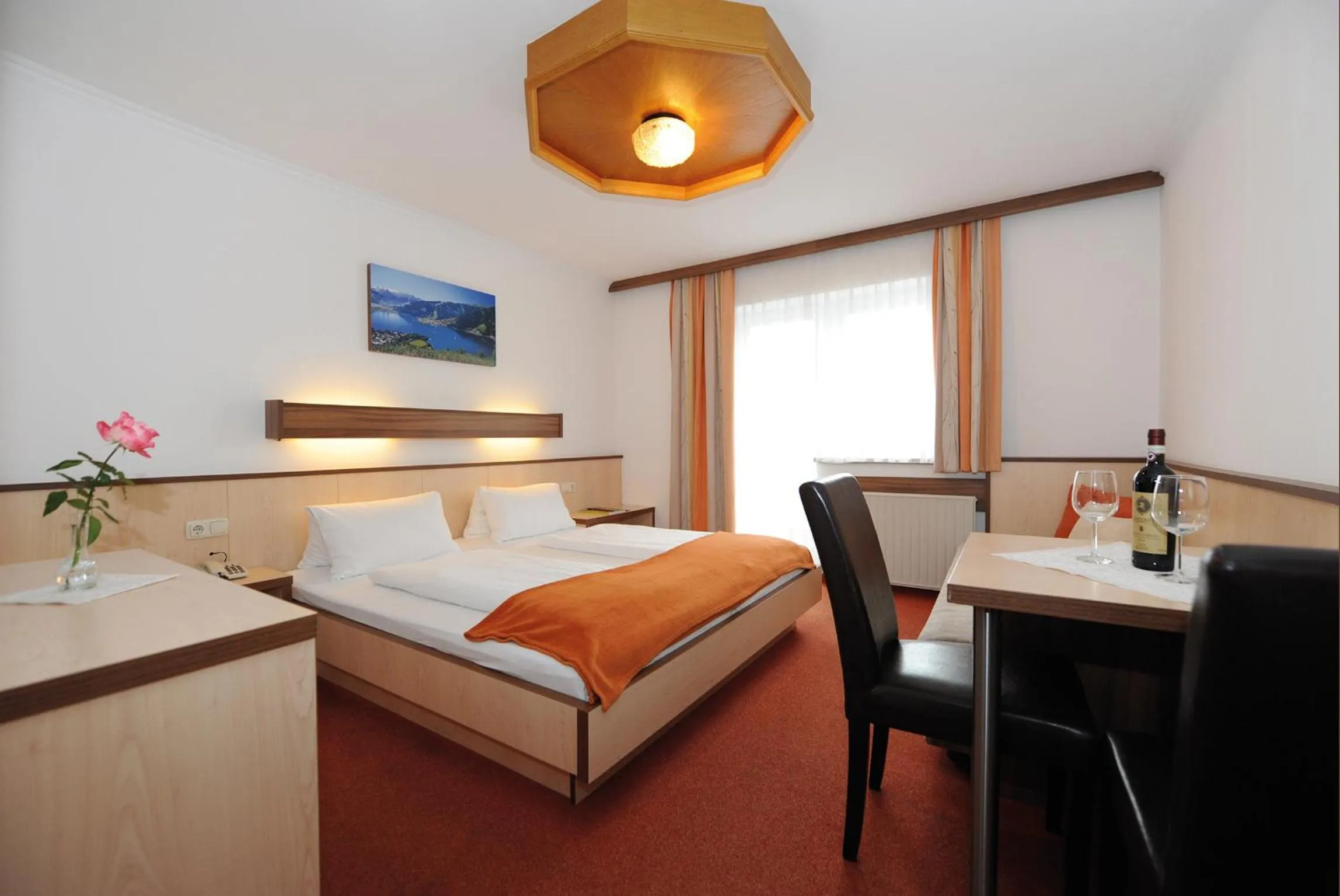 Double Room with Extrabed and Lake View in Hotel-Garni Seestrand