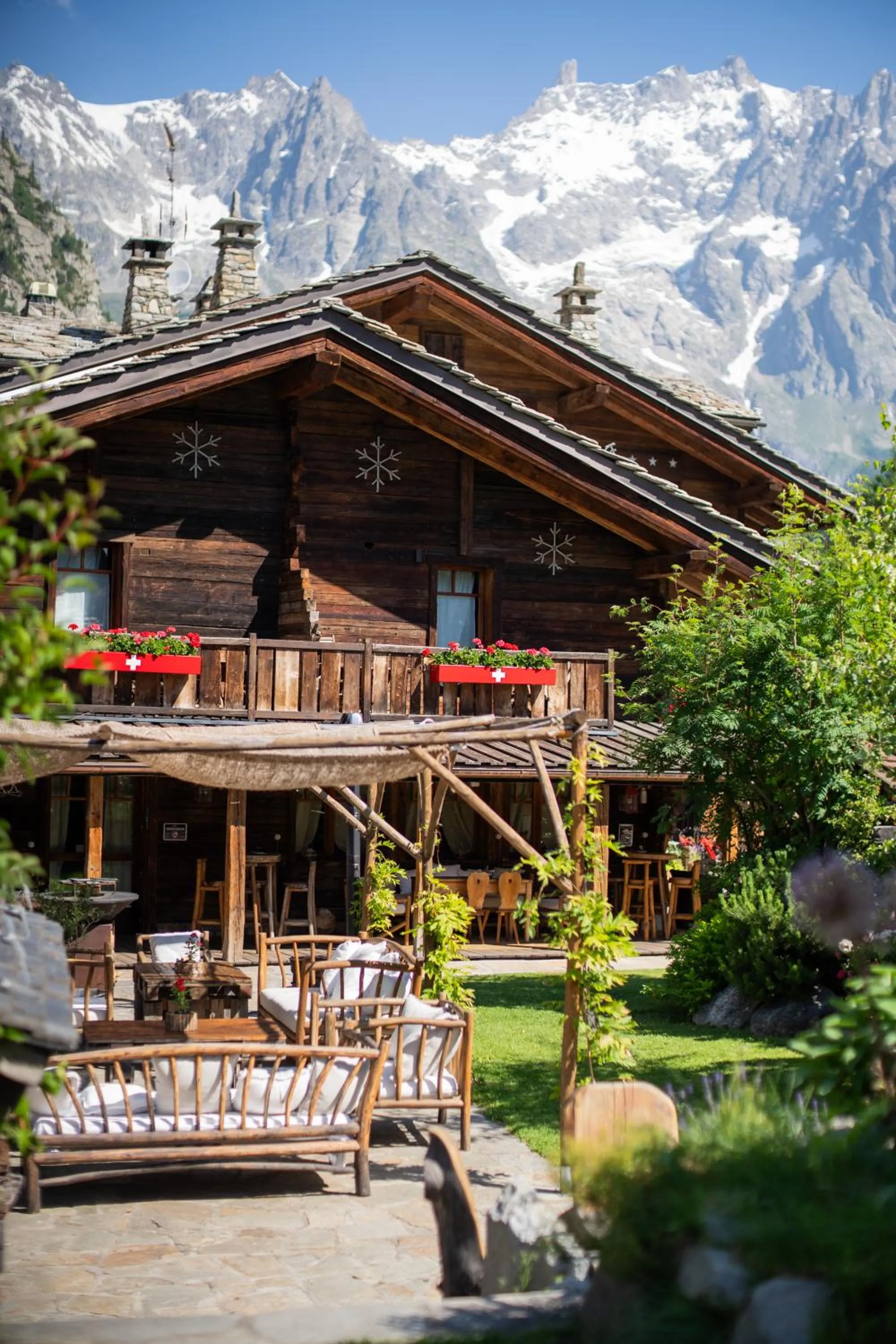 Property building in Chalet Svizzero