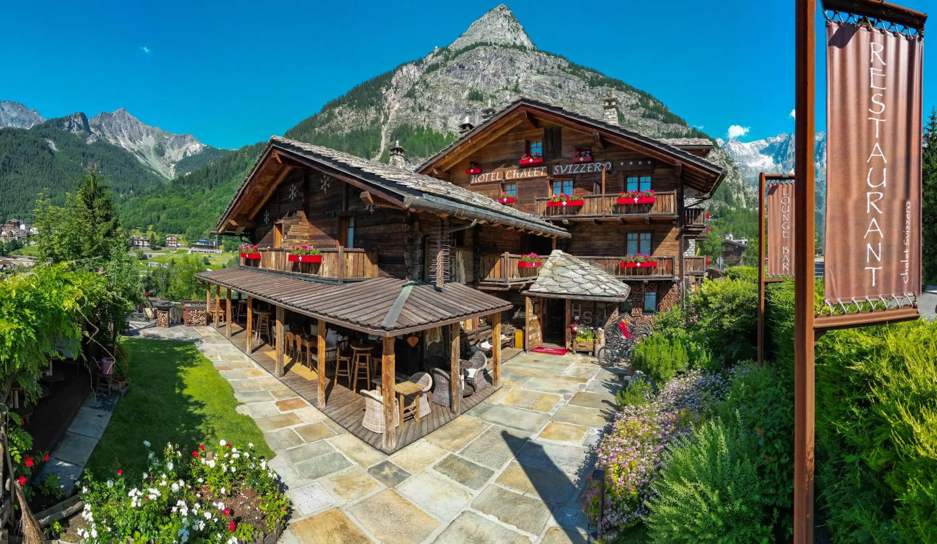 Property building in Chalet Svizzero