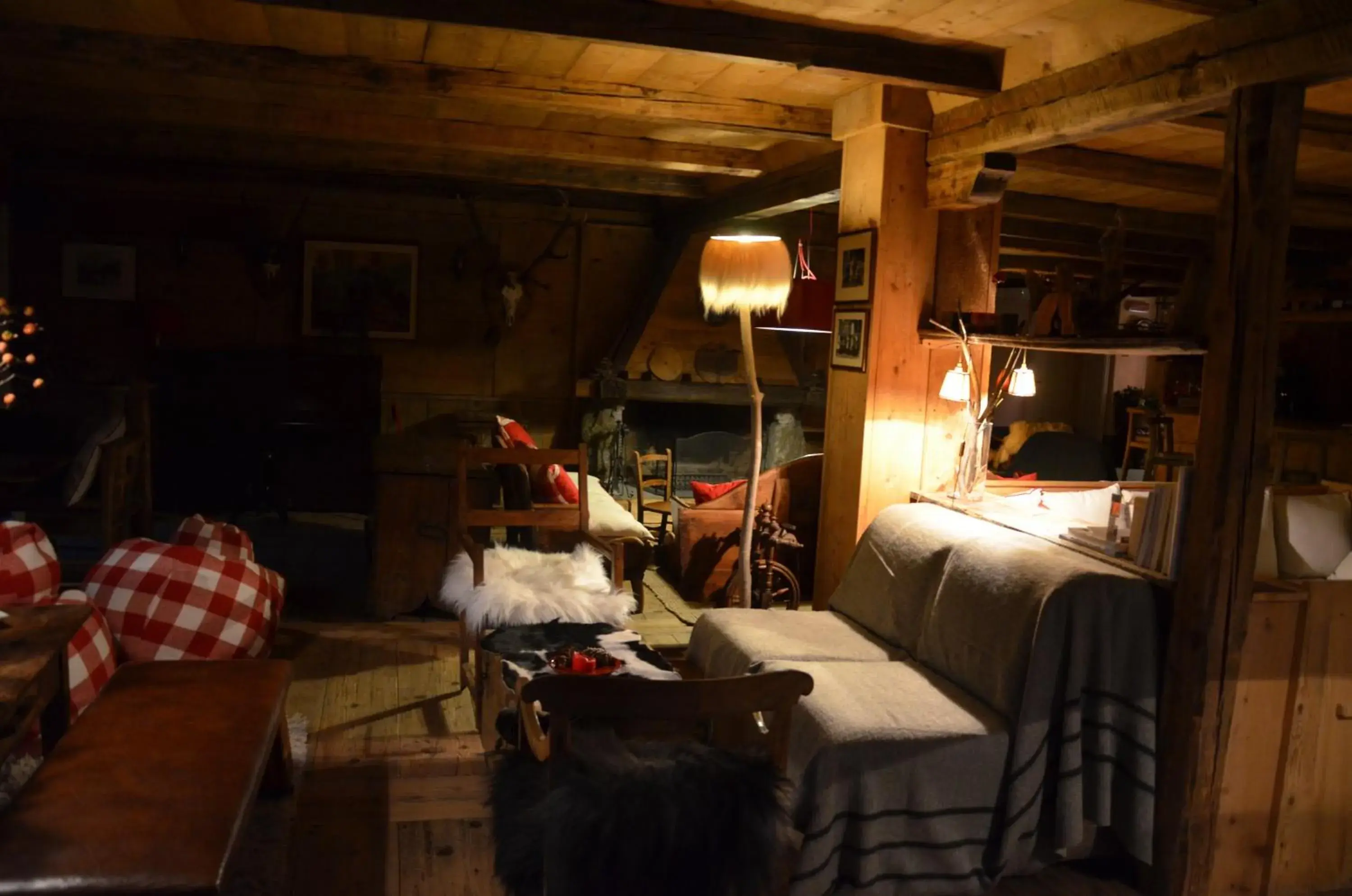 Lounge or bar in Chalet Svizzero Lounge or bar in Chalet Svizzero