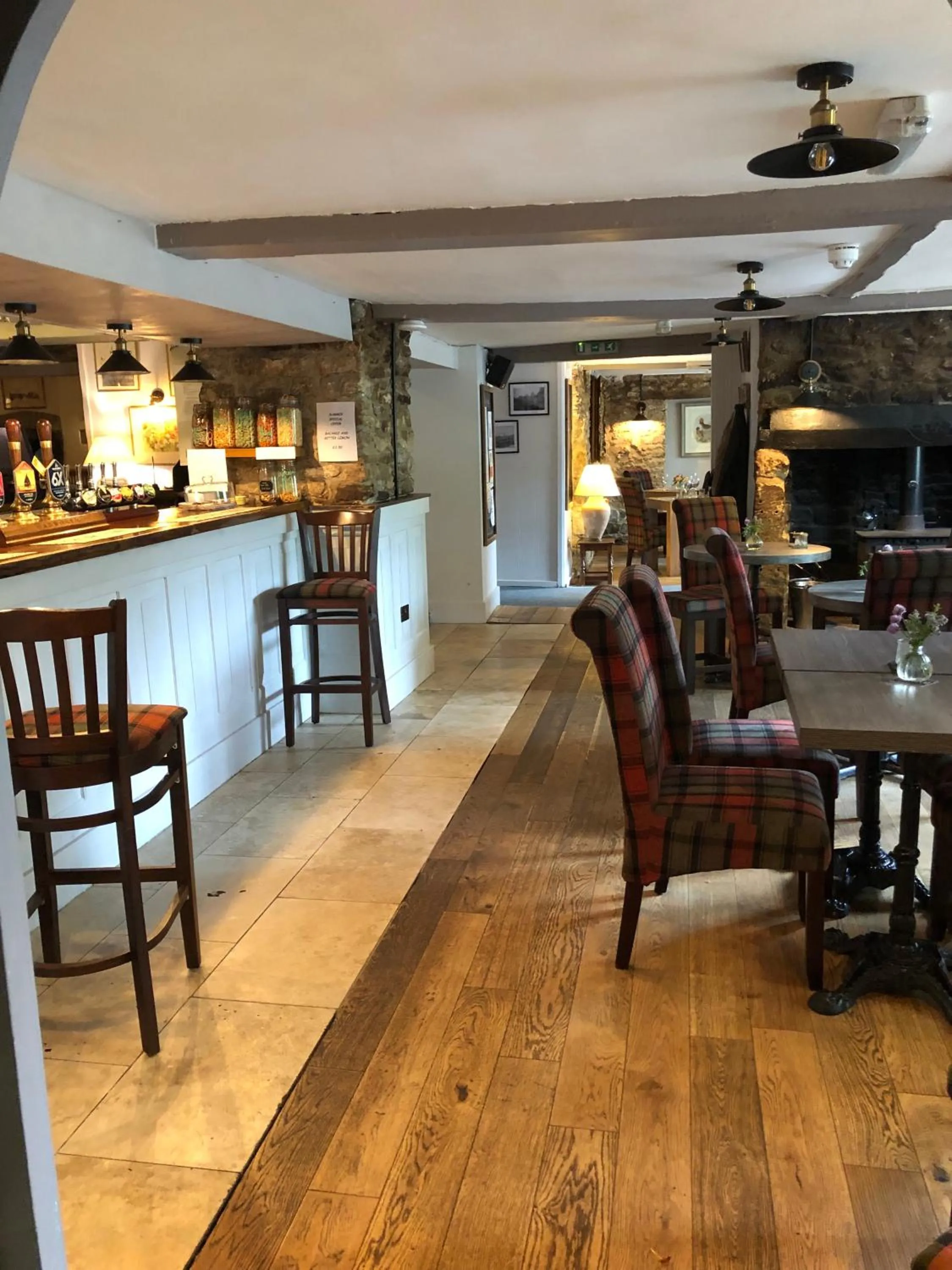 Lounge or bar in The George at Nunney
