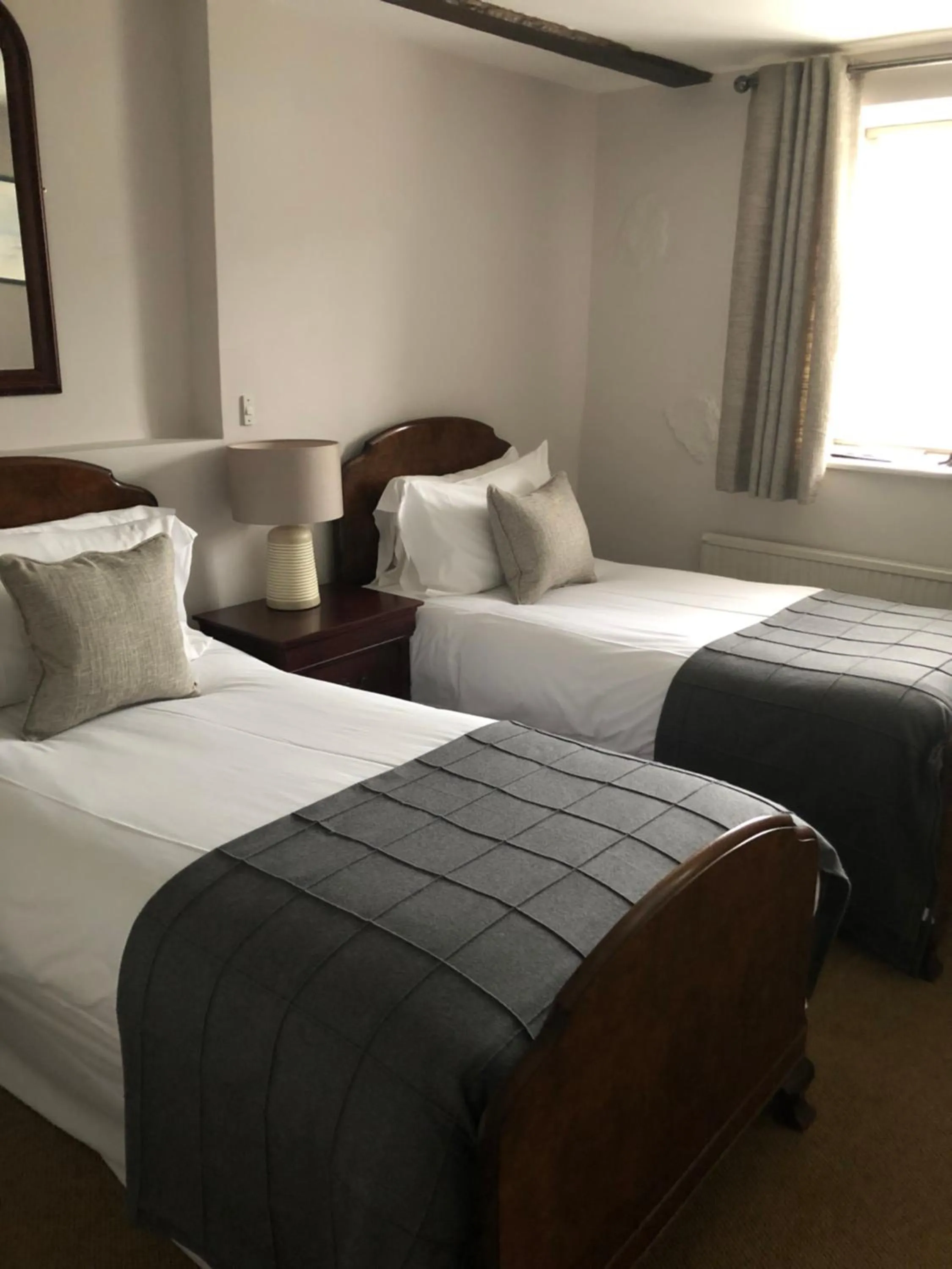 Bed in The George at Nunney