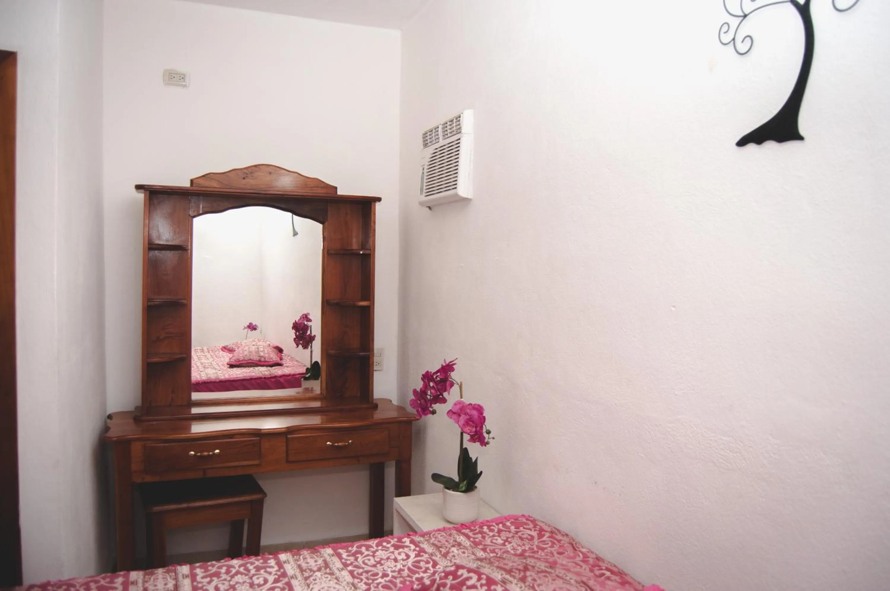 Photo of the whole room in Hotel y Restaurante EL TEXANO