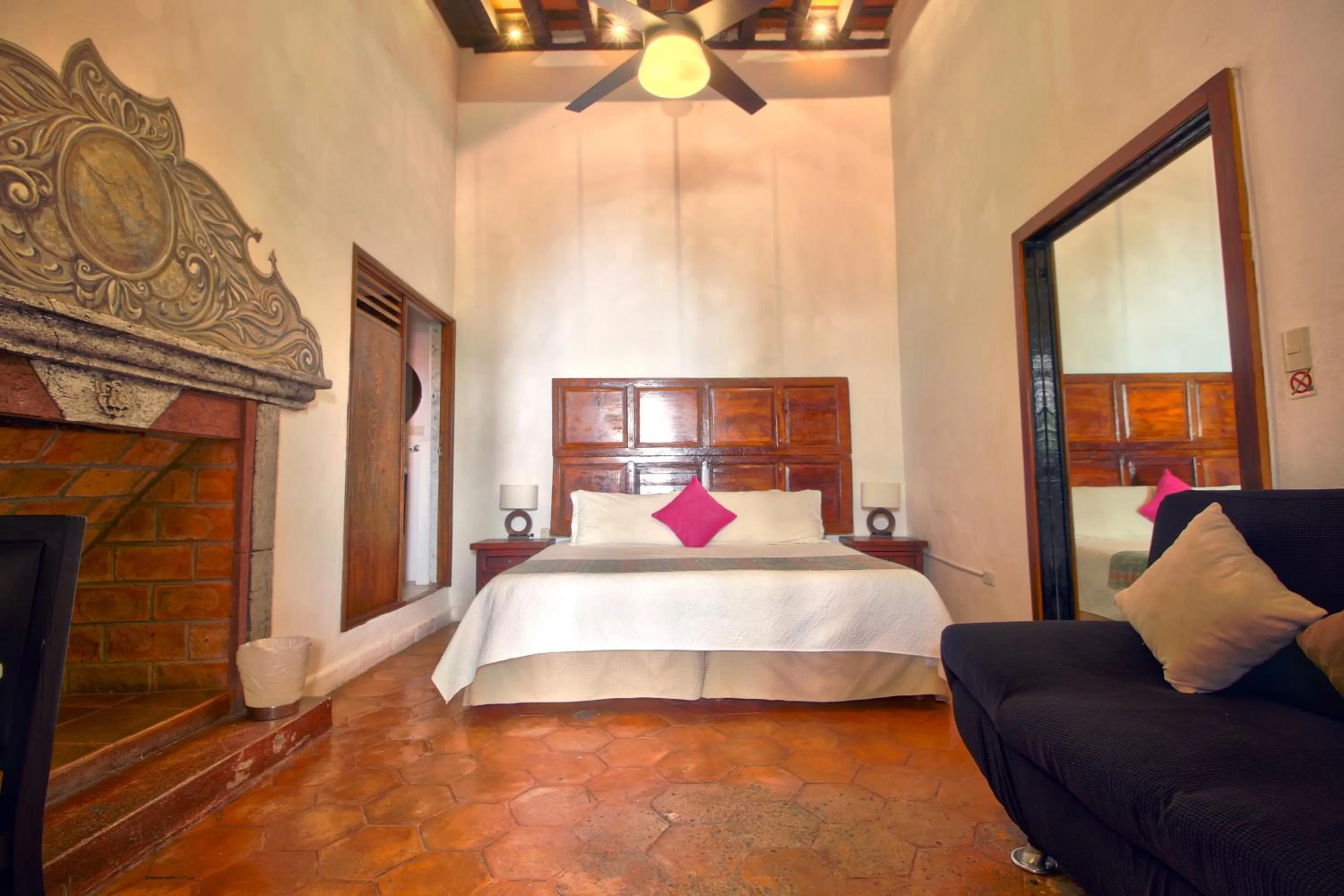 Bedroom, Bed in Hotel Punto 79