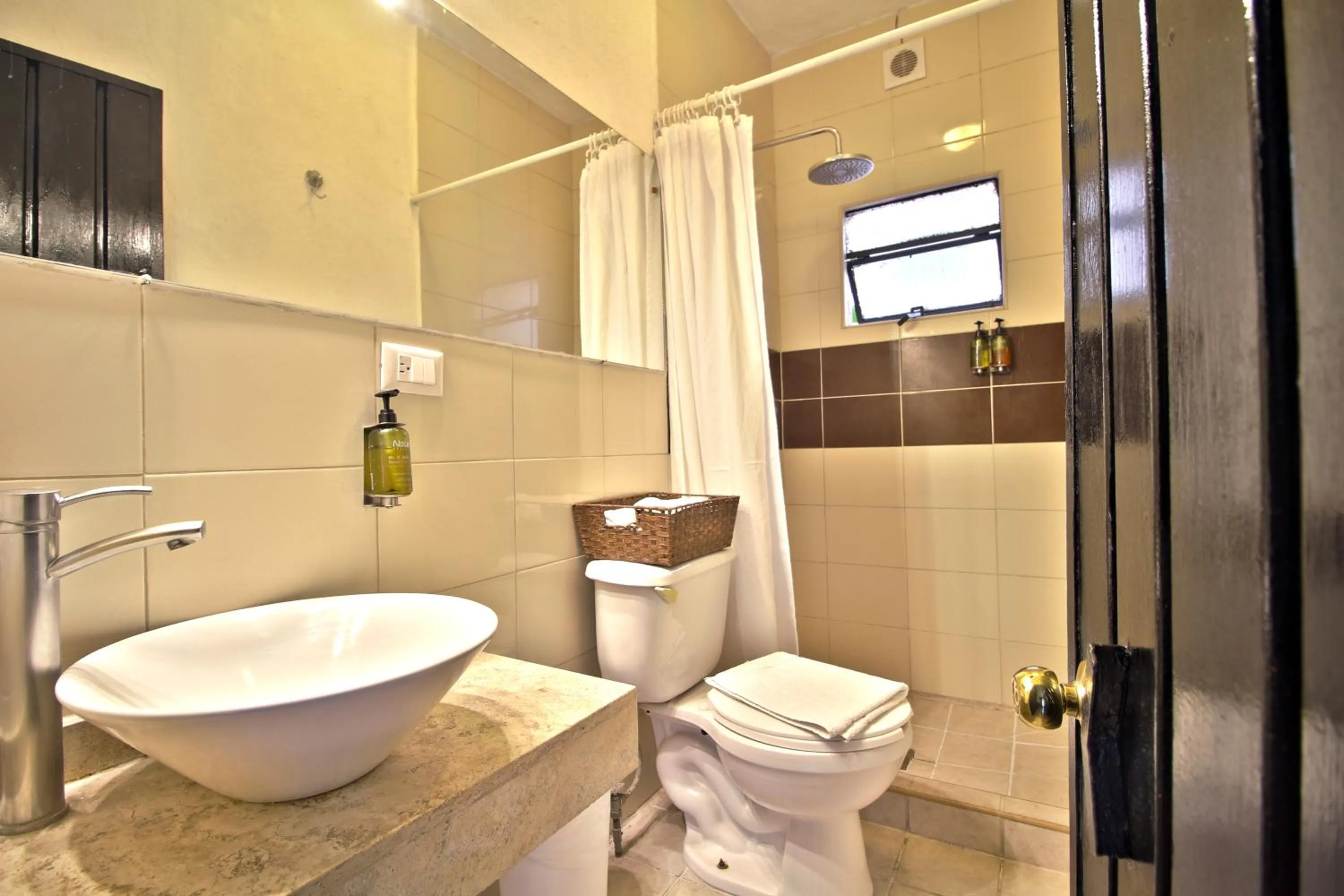 Bathroom in Hotel Punto 79