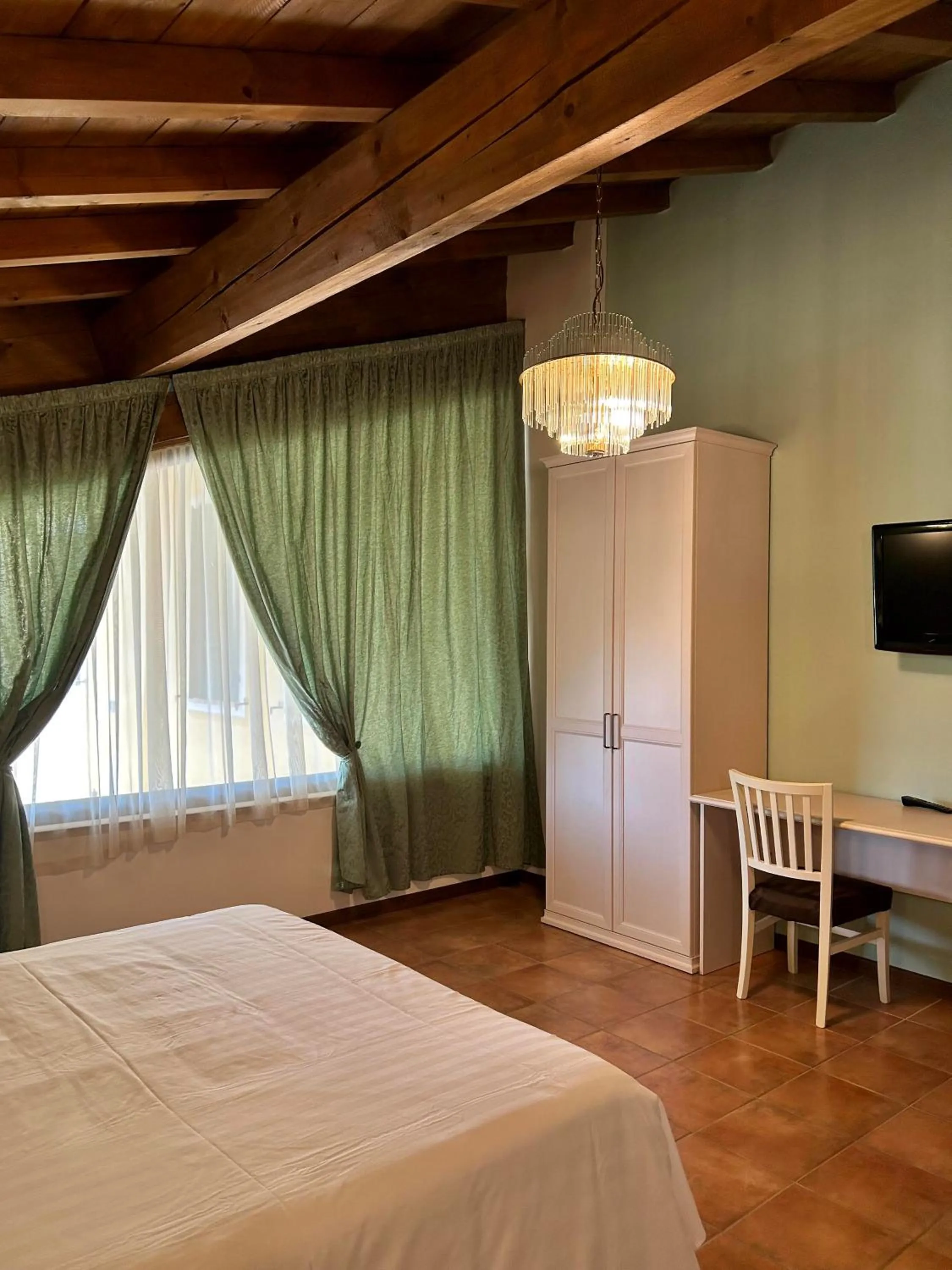 Bedroom, Bed in Hotel Airone