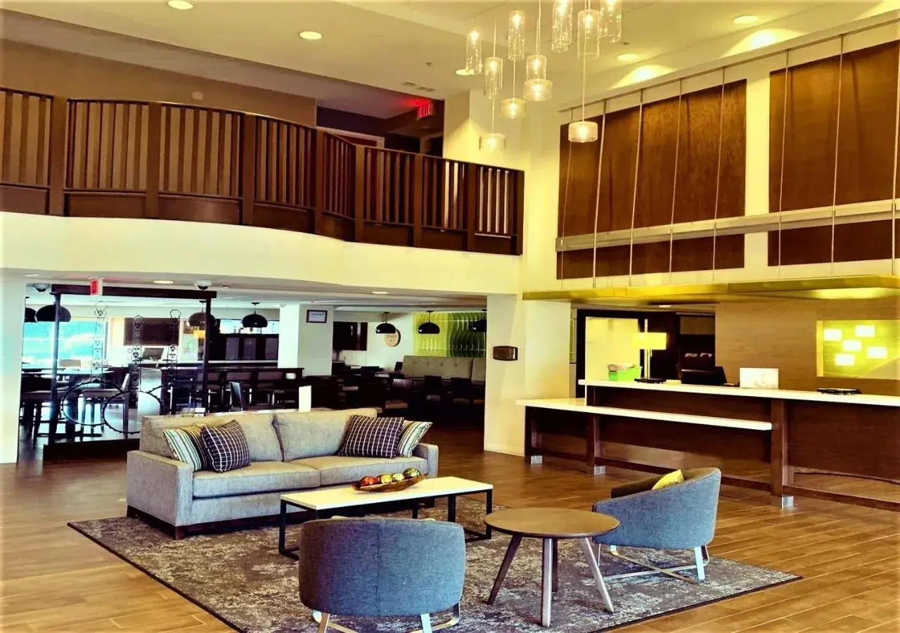 Lobby or reception in Holiday Inn Franklin - Cool Springs by IHG Lobby or reception in Holiday Inn Franklin - Cool Springs by IHG