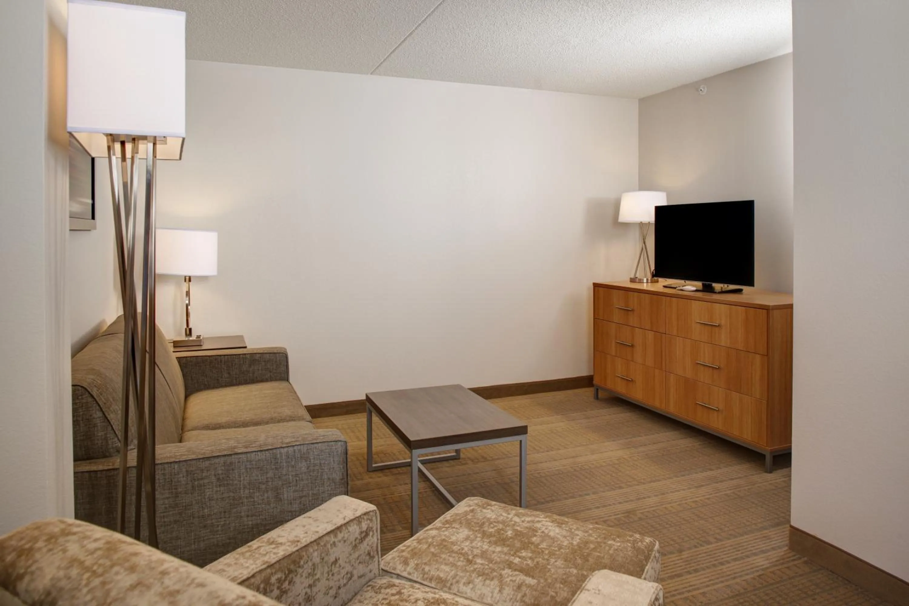 Living room in Holiday Inn Franklin - Cool Springs by IHG