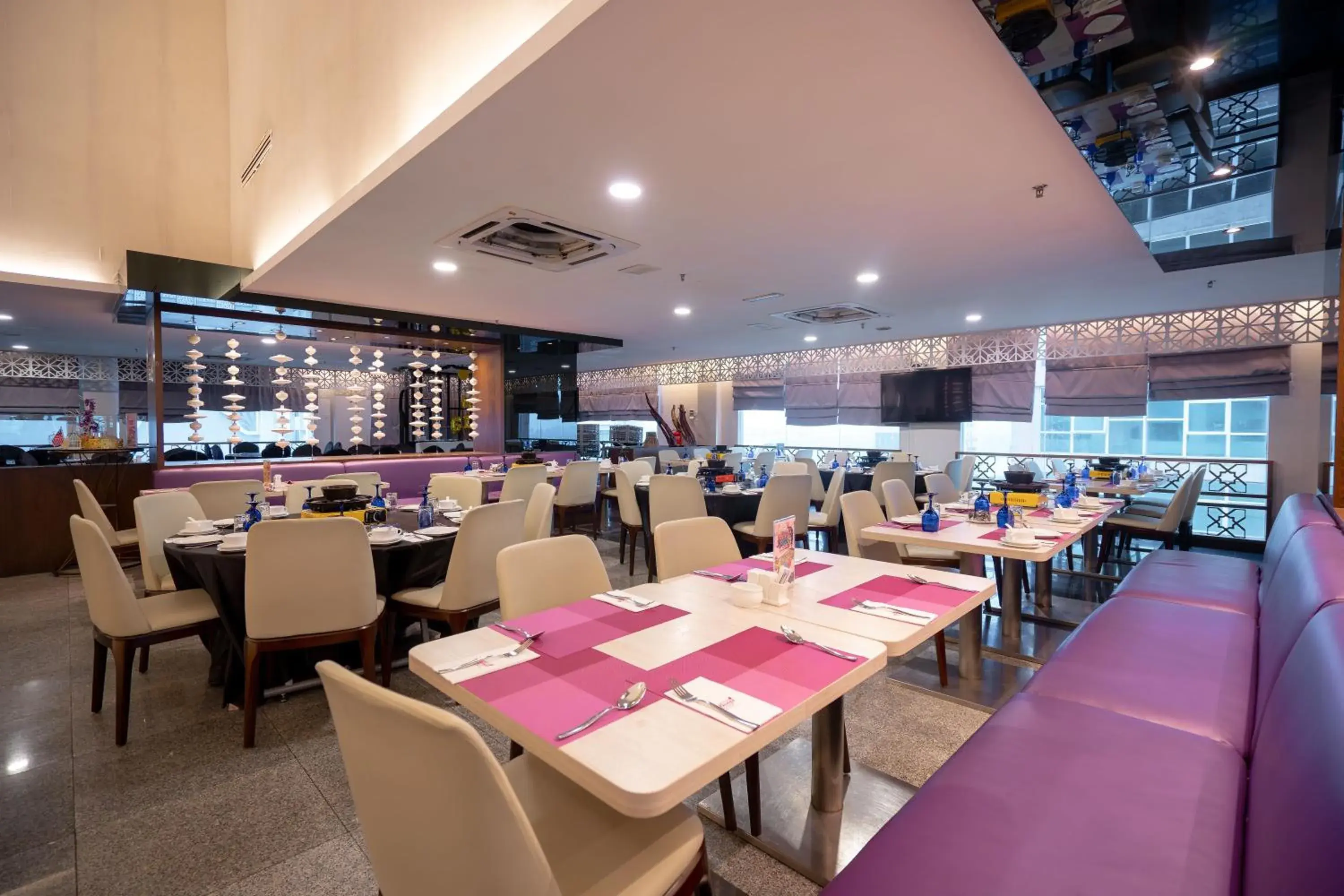 Restaurant/places to eat in Paya Bunga Hotel Terengganu Restaurant/places to eat in Paya Bunga Hotel Terengganu