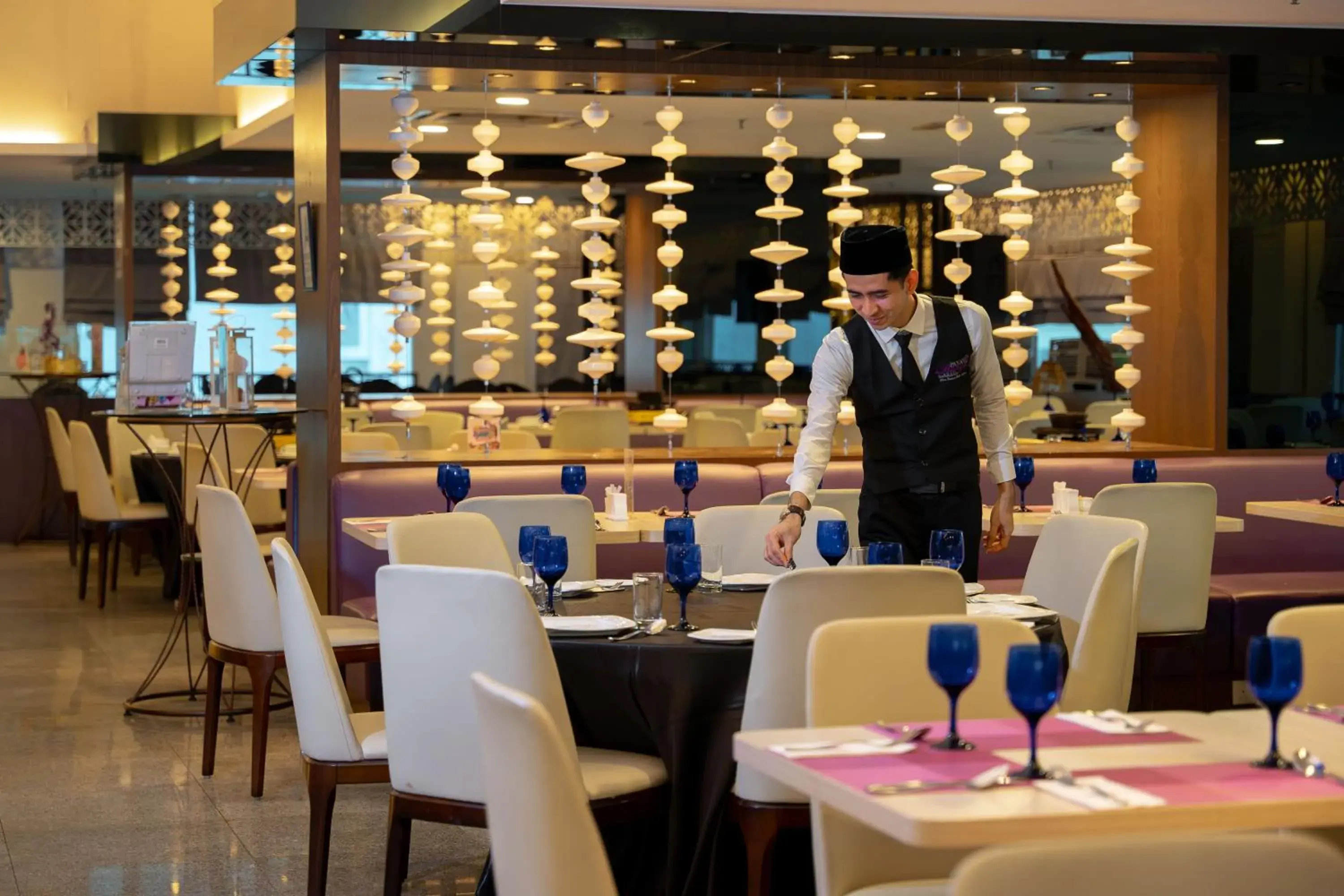 Restaurant/places to eat in Paya Bunga Hotel Terengganu Restaurant/places to eat in Paya Bunga Hotel Terengganu