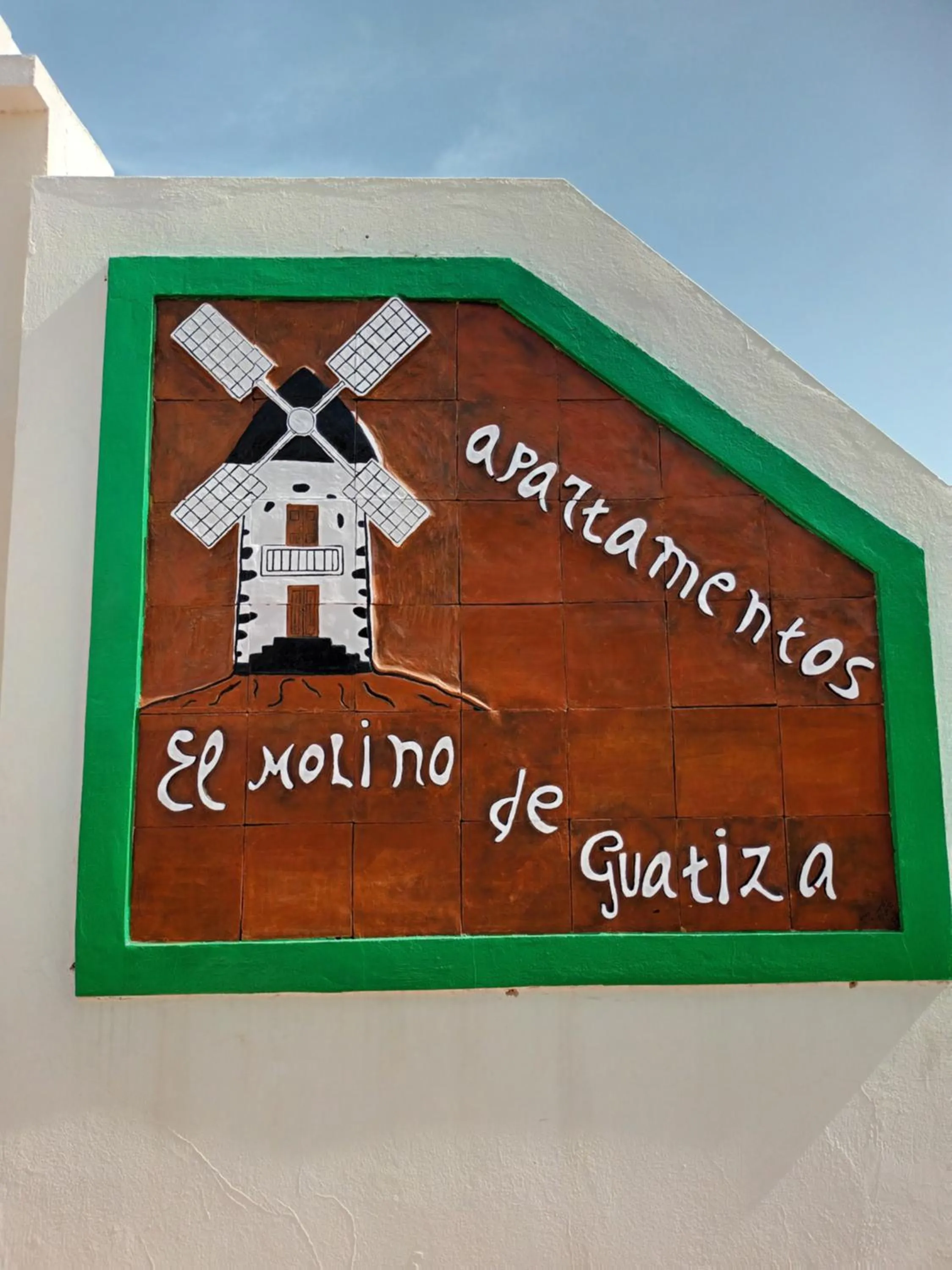 Property building in Molino de Guatiza