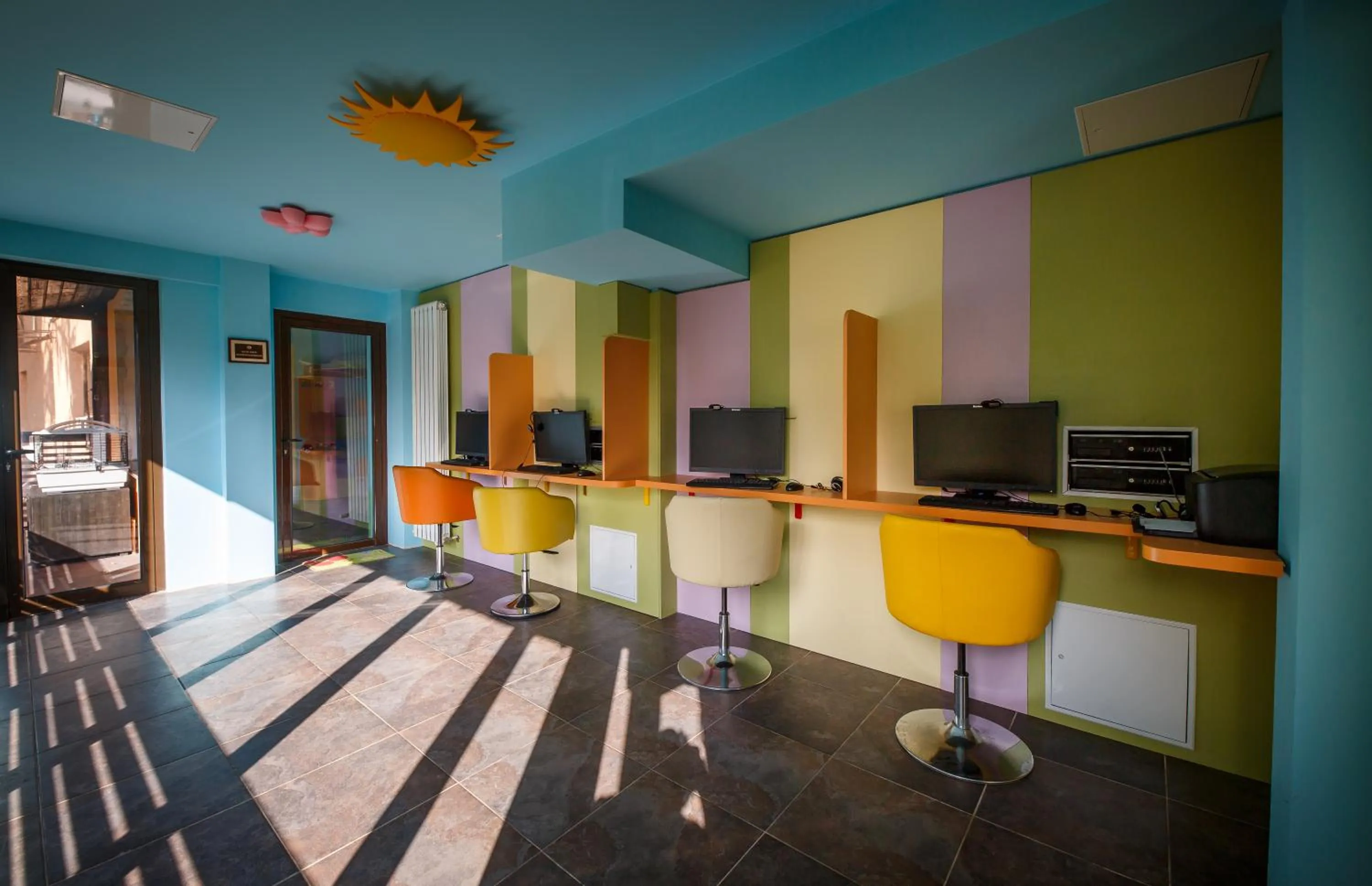 internet in Eden Grand Resort