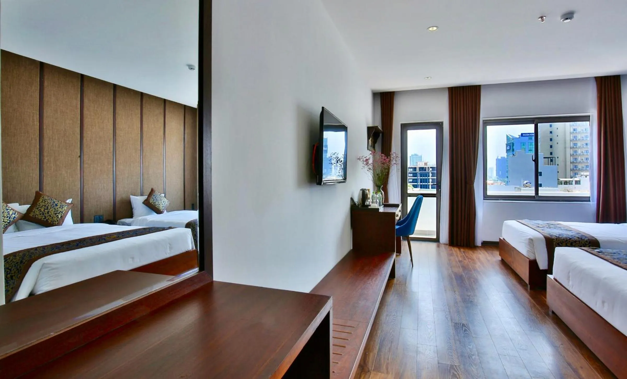 TV and multimedia, Bed in Dong Duong Hotel & Suites - City Central - Afternoon Tea Inclusive