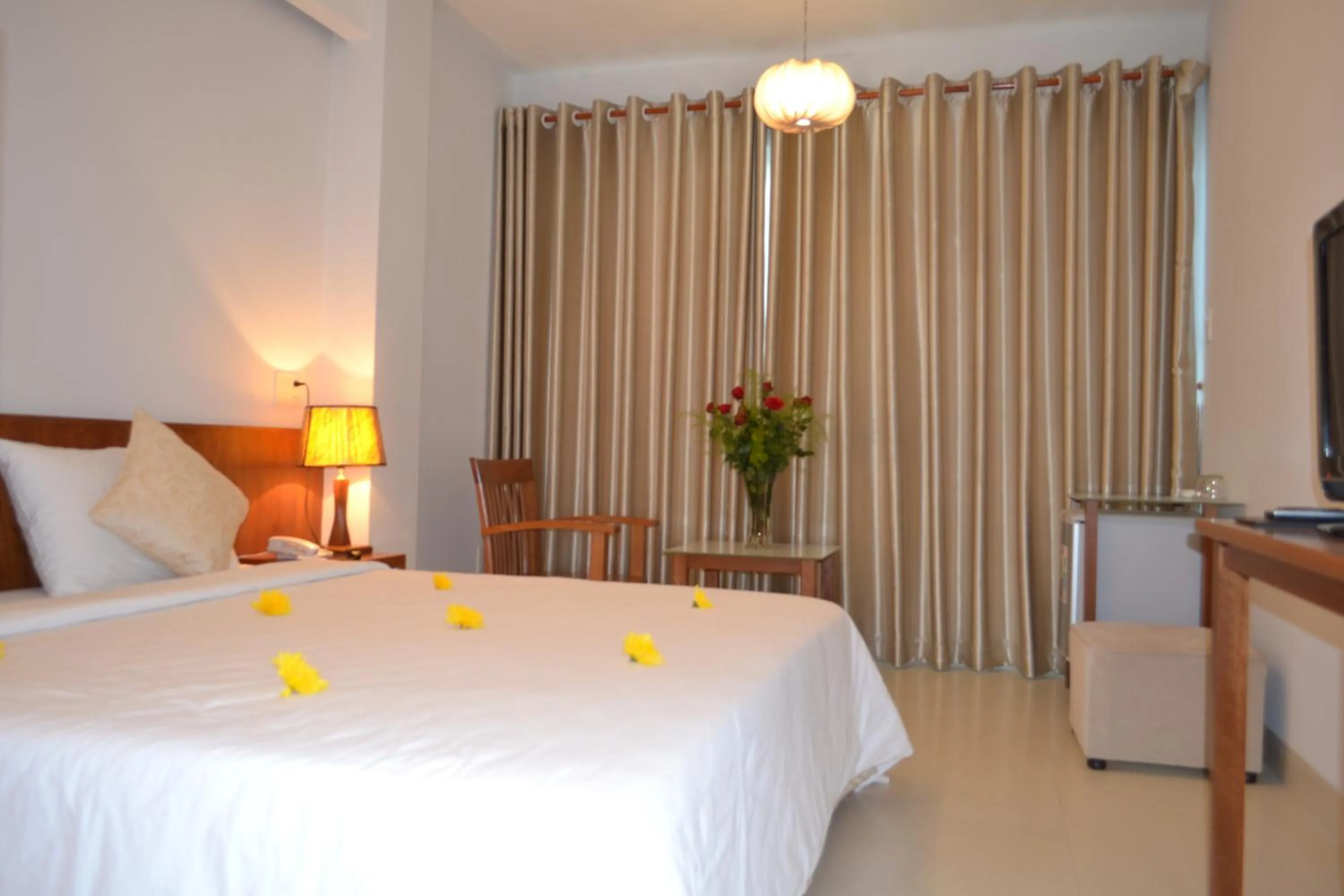 Photo of the whole room in Nemo Hotel Danang