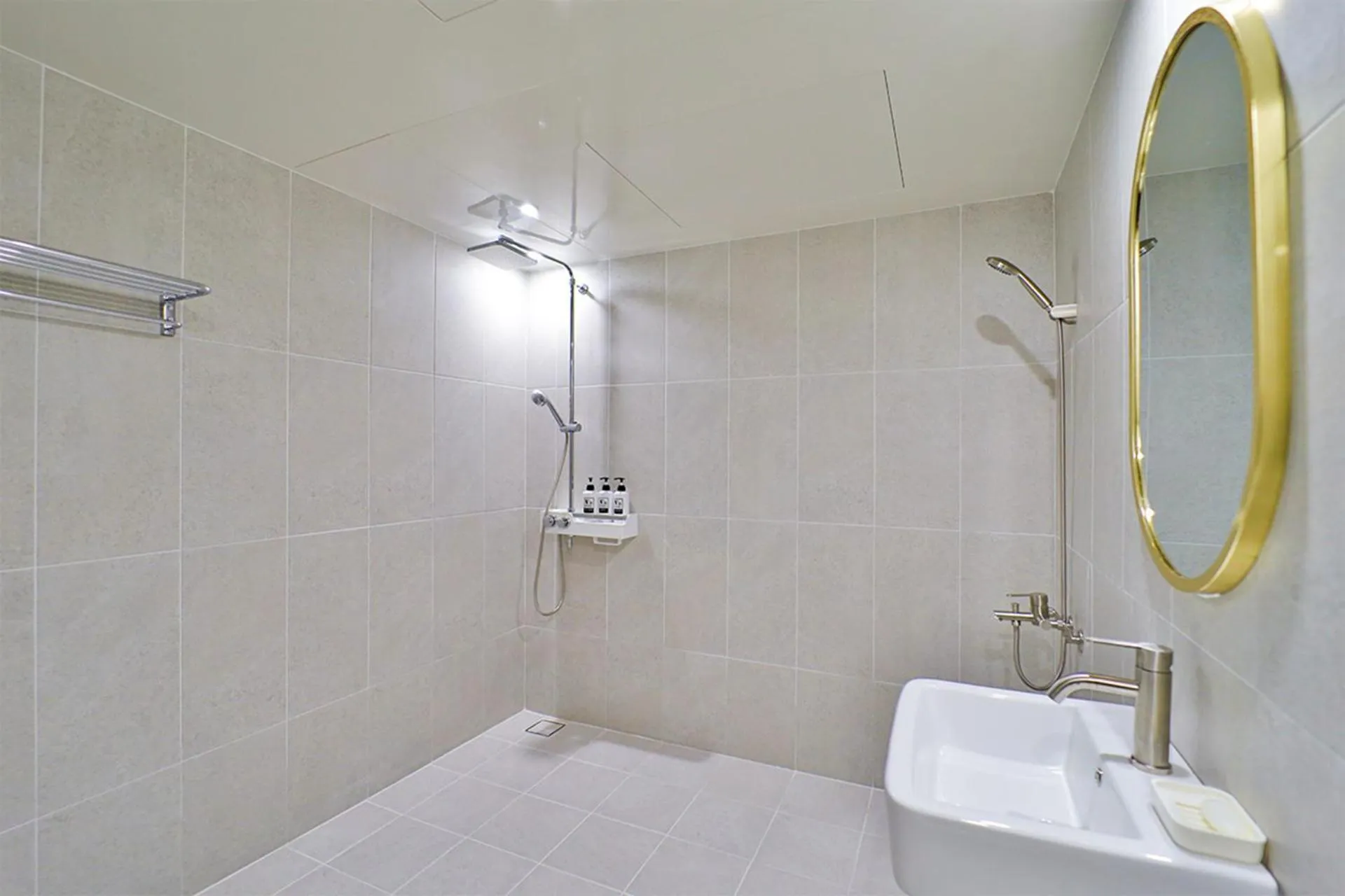 Bathroom in Calm Rest Hotel Busan Sasang