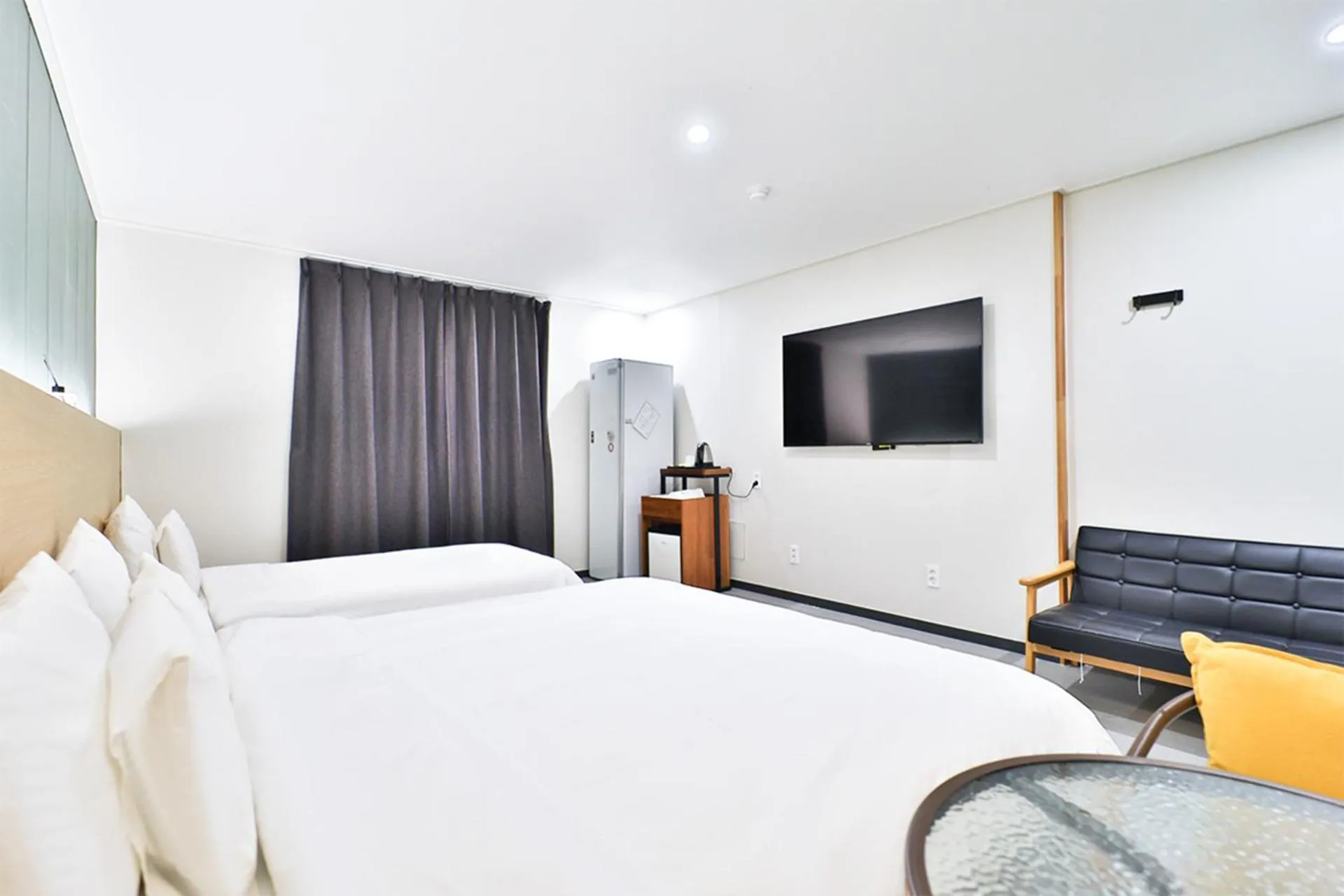 Bedroom, Bed in Calm Rest Hotel Busan Sasang