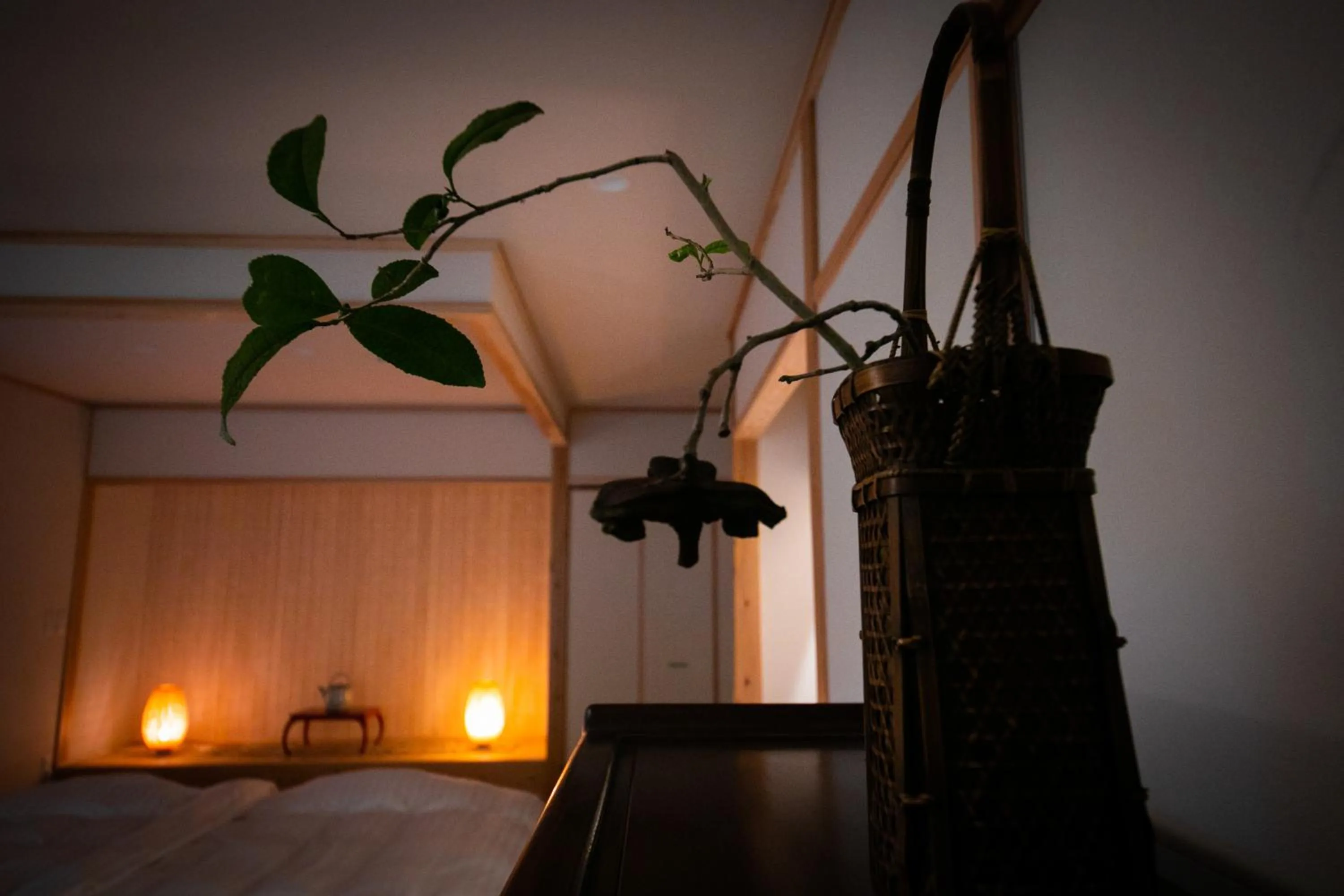 Decorative detail, Bed in Oyado Den Rikyu