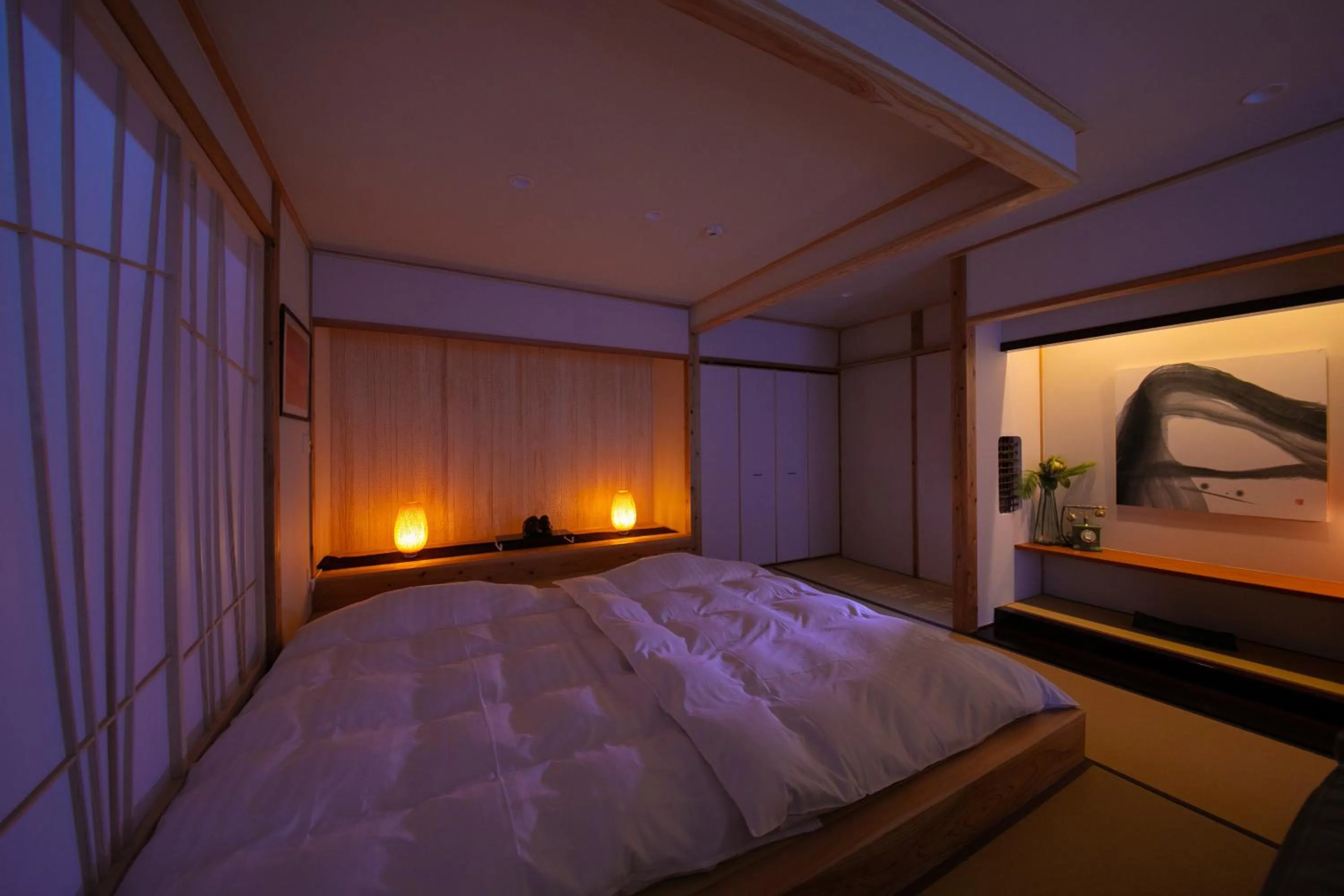 Photo of the whole room, Bed in Oyado Den Rikyu