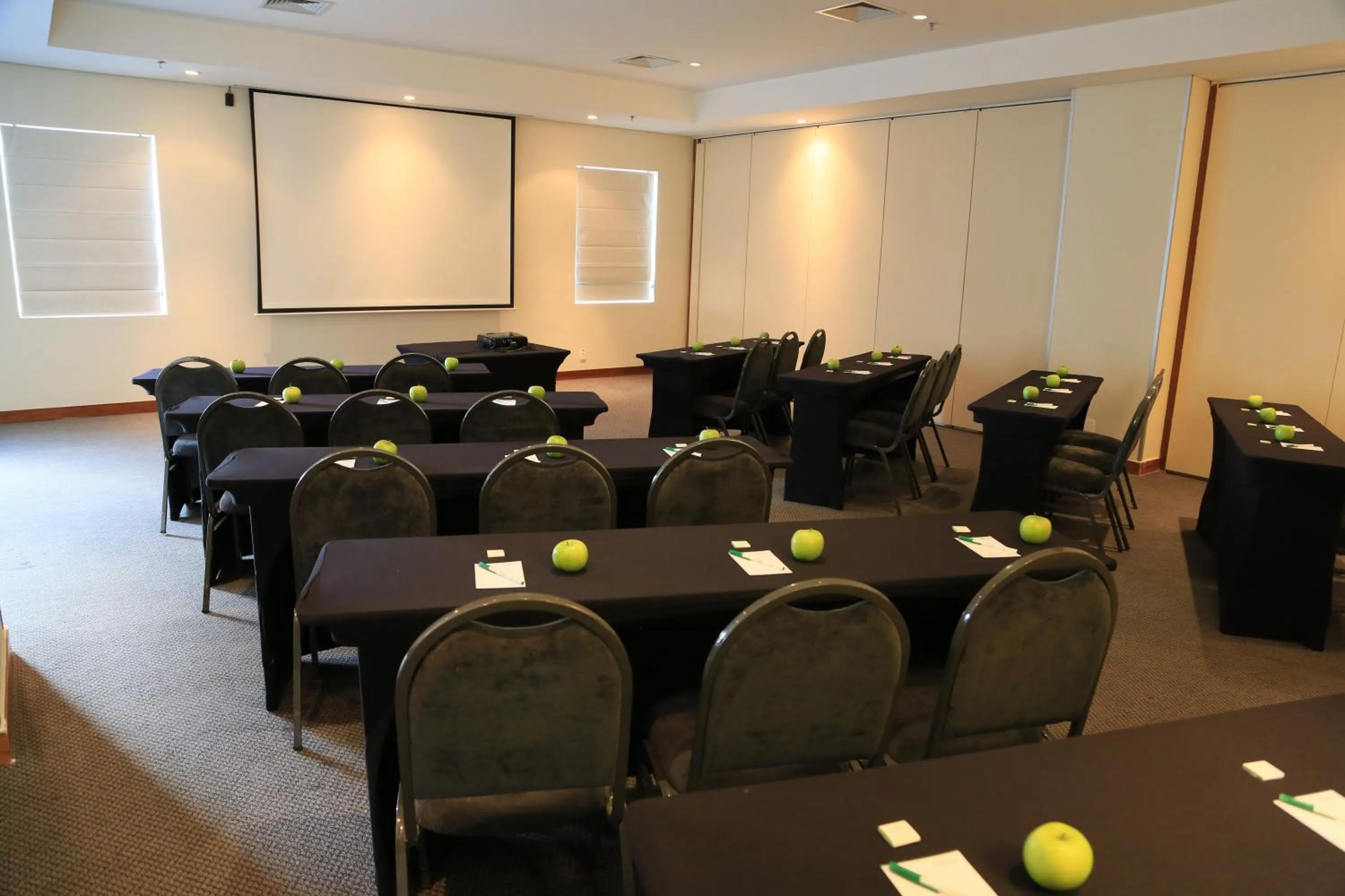 Meeting/conference room in Transamerica Lagoa dos Ingleses