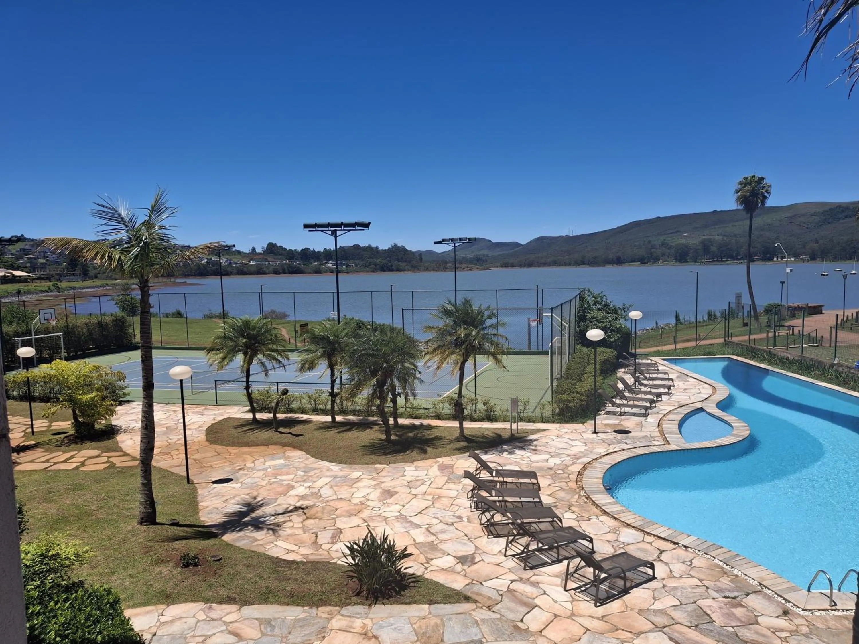 Swimming pool in Transamerica Lagoa dos Ingleses