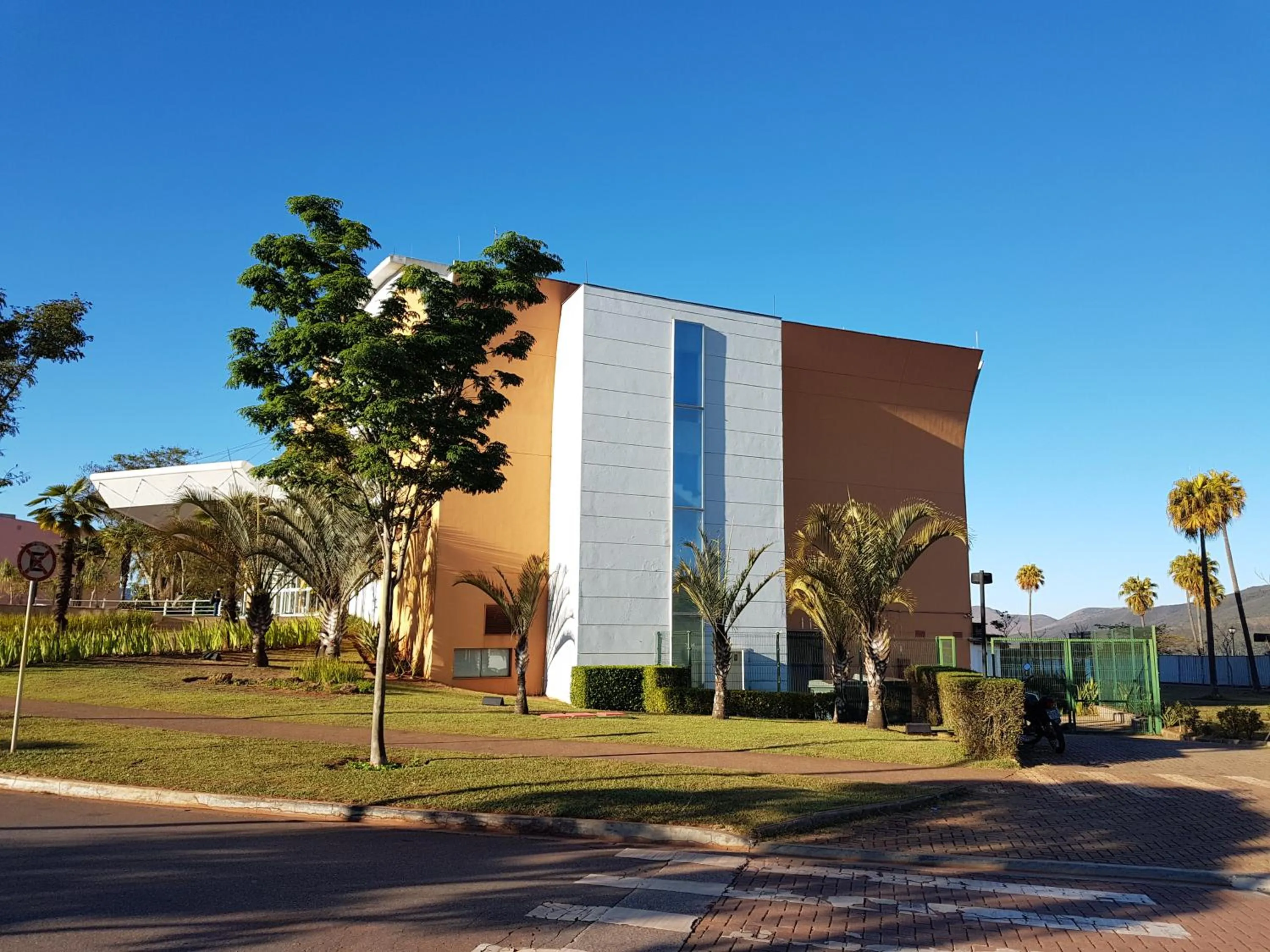 Property building in Transamerica Lagoa dos Ingleses