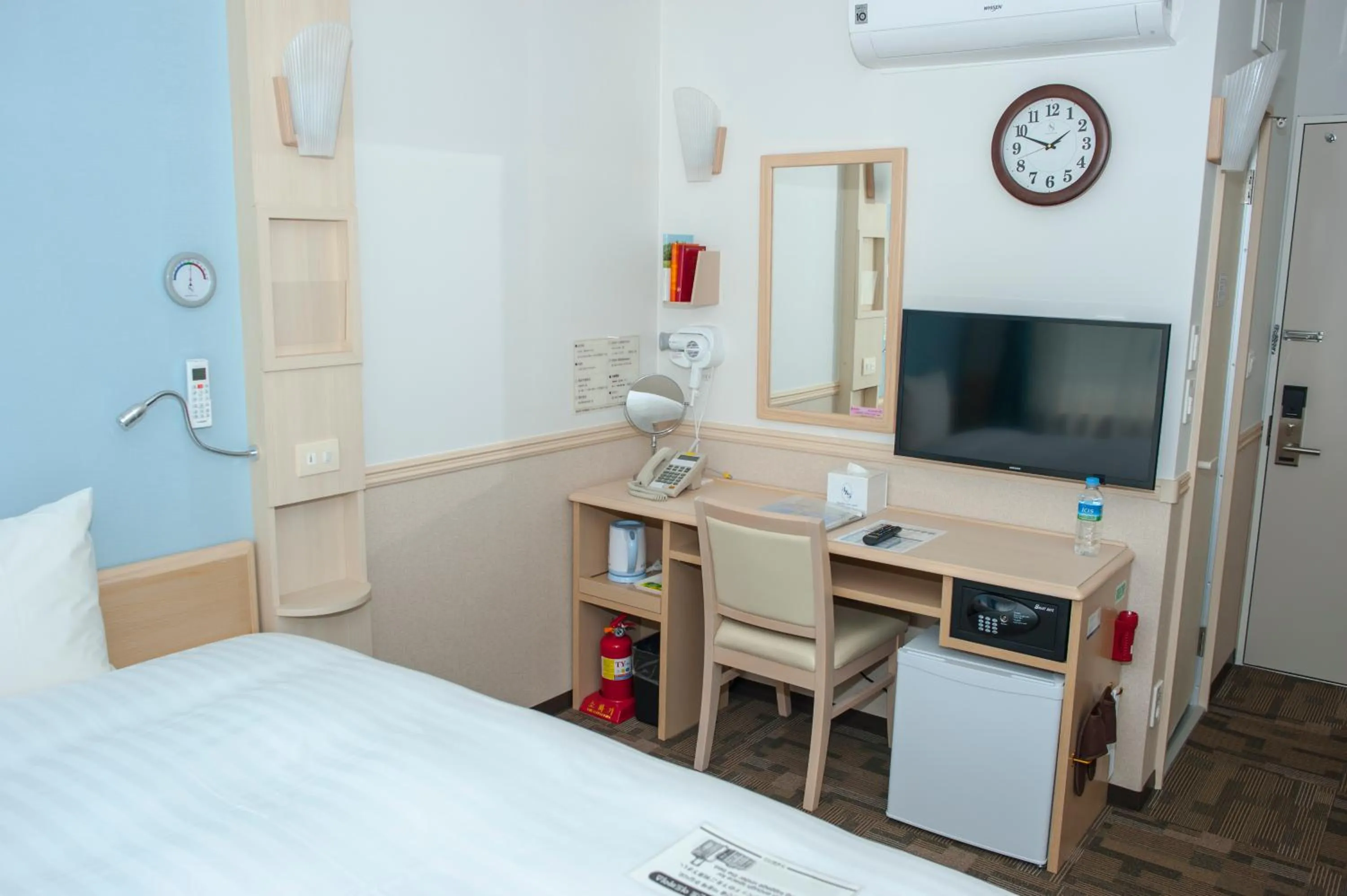 Bed in Toyoko Inn Daegu Dongseongro