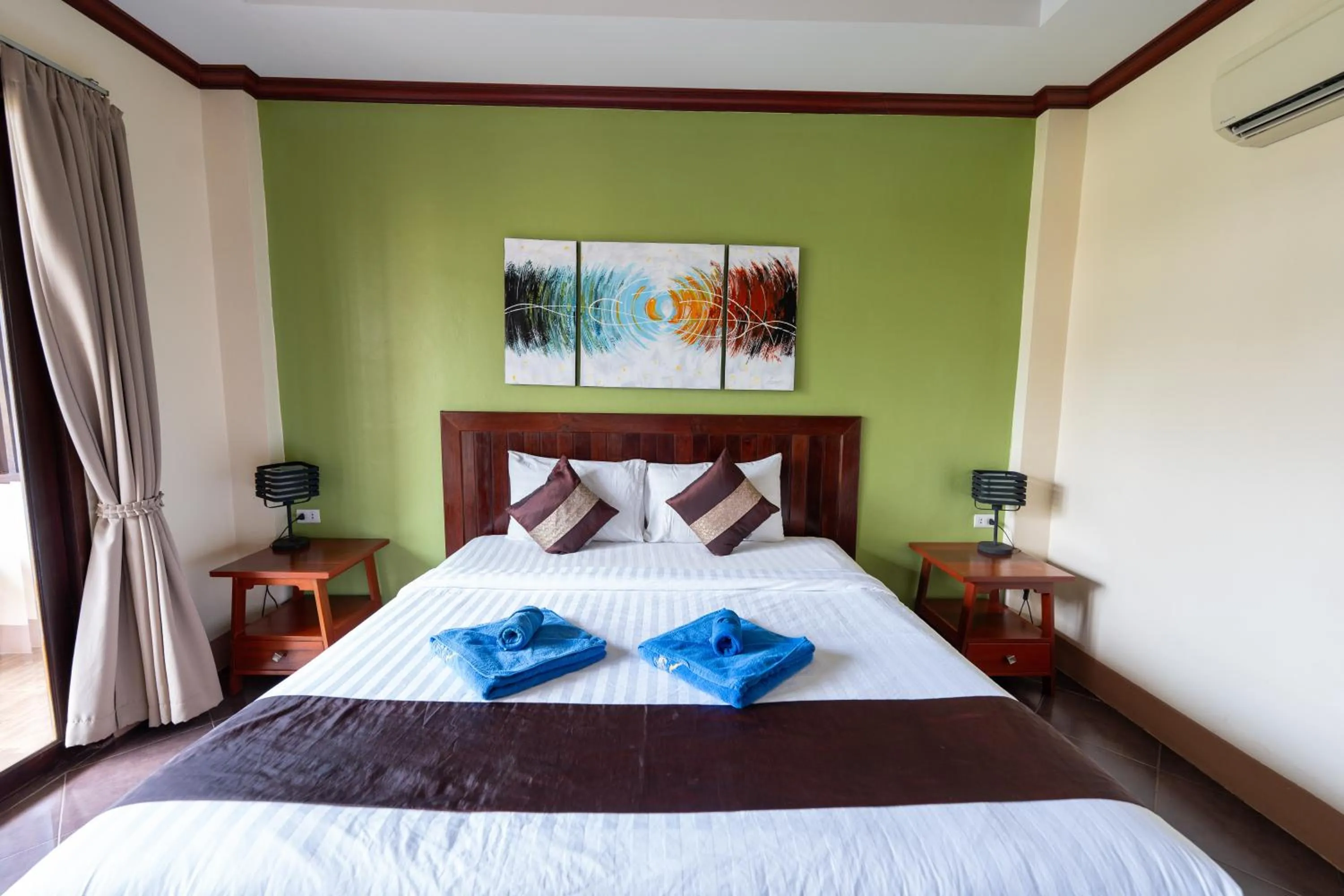 Bed in Wind Beach Resort