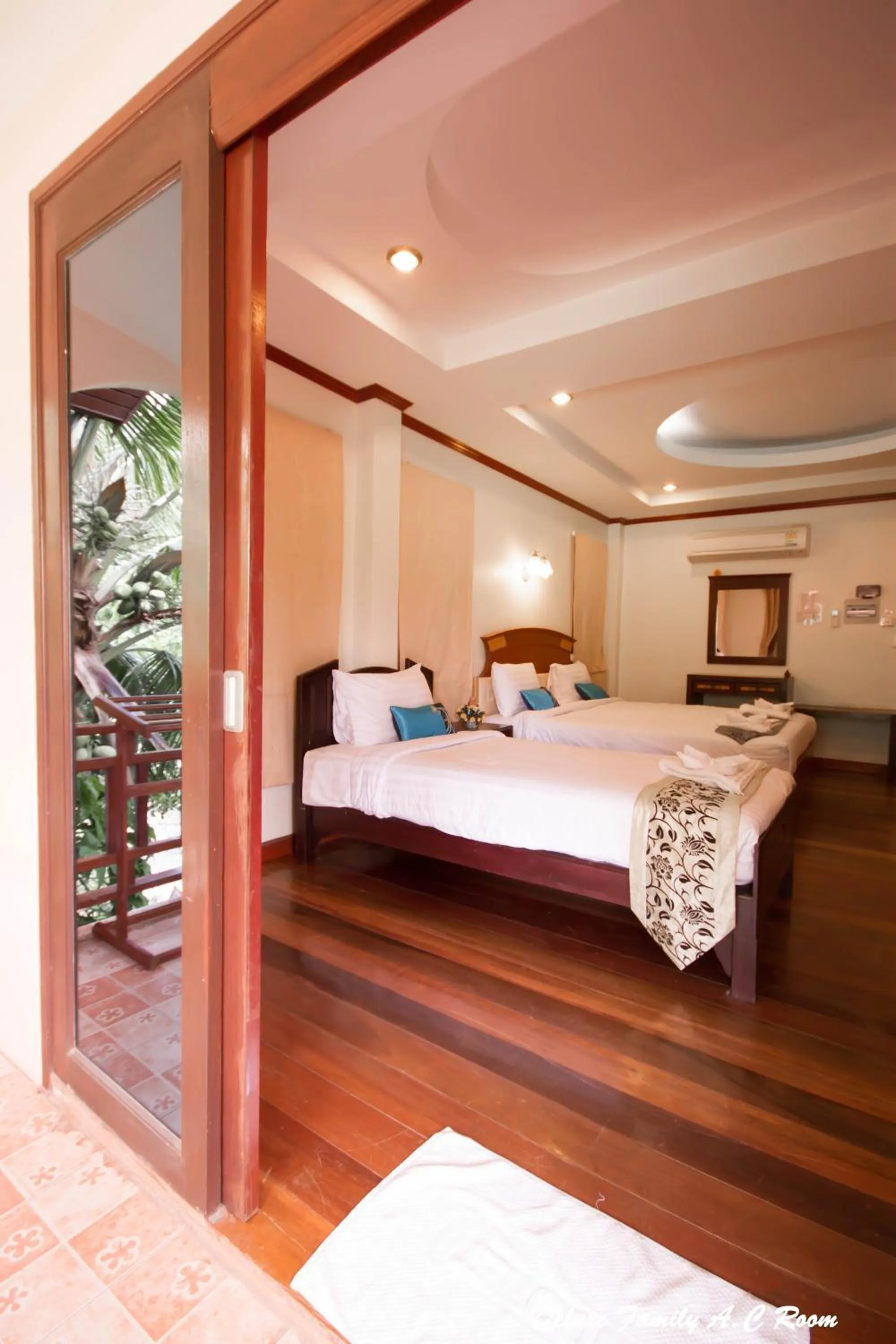 Bed in Wind Beach Resort